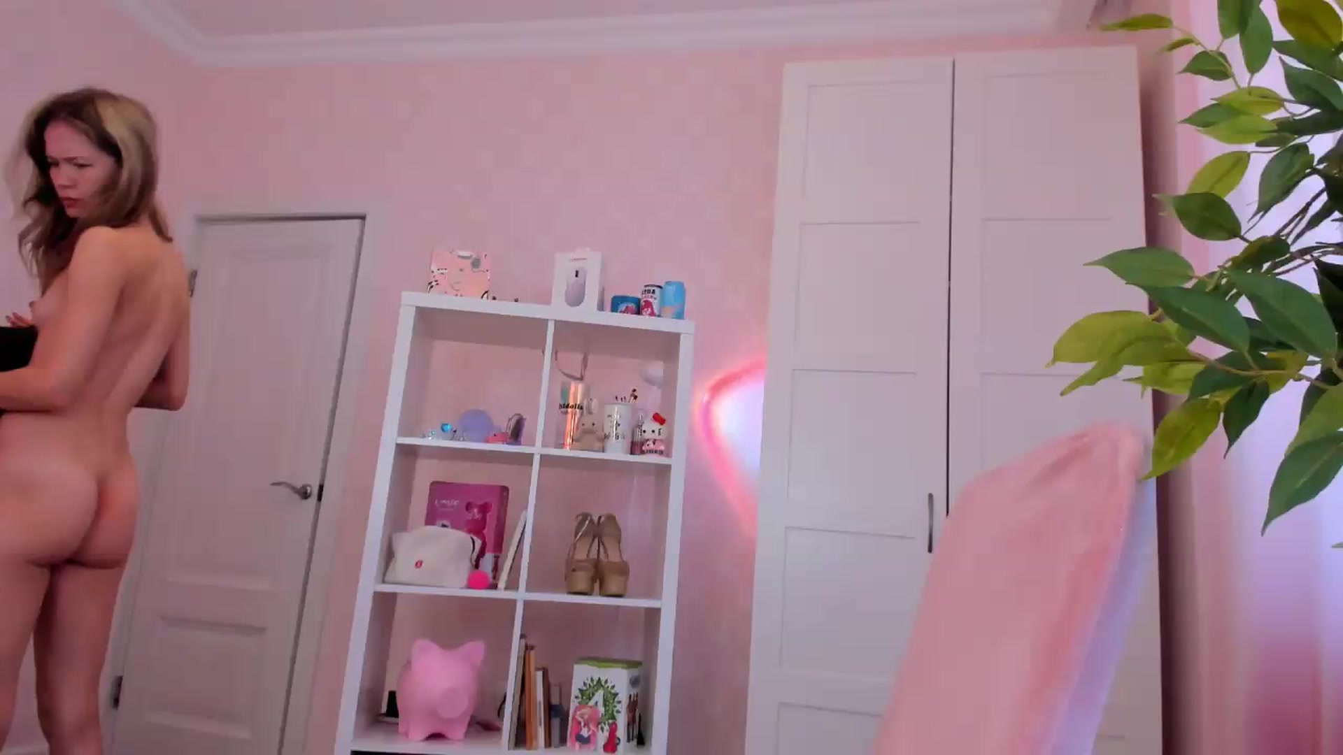 Gallery image thumbnail from Alice_Chery's myfreecams stream on, 09/01/2026, 07:17 image 16 of 20