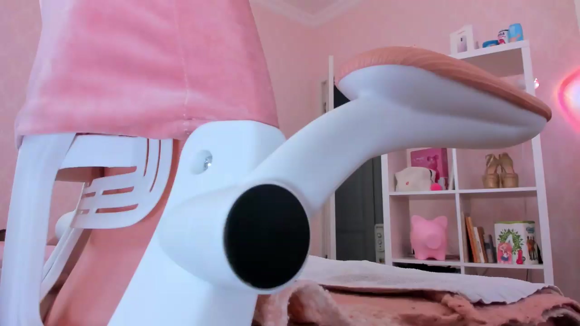 Gallery image thumbnail from Alice_Chery's myfreecams stream on, 09/01/2026, 09:28 image 13 of 20