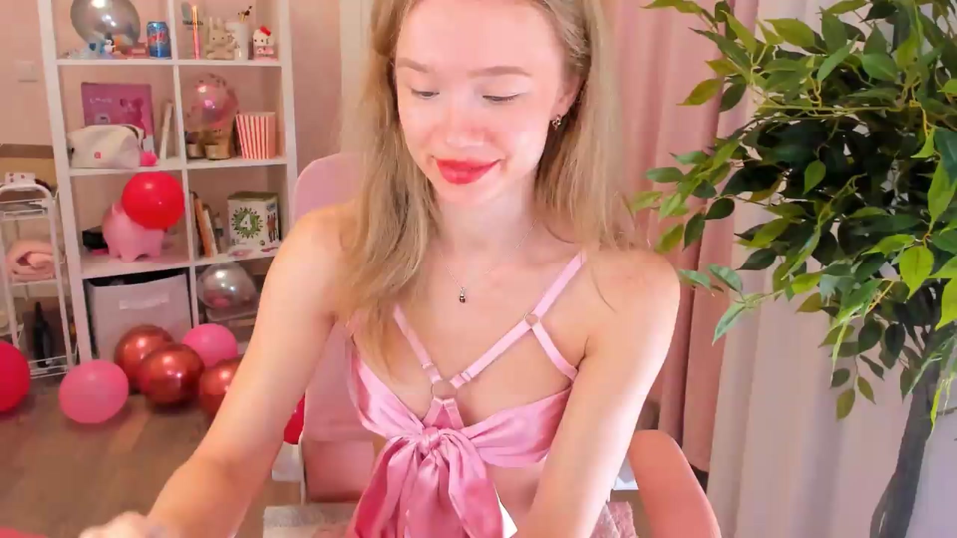 Gallery image thumbnail from Alice_Chery's myfreecams stream on, 09/13/2026, 07:52 image 1 of 20