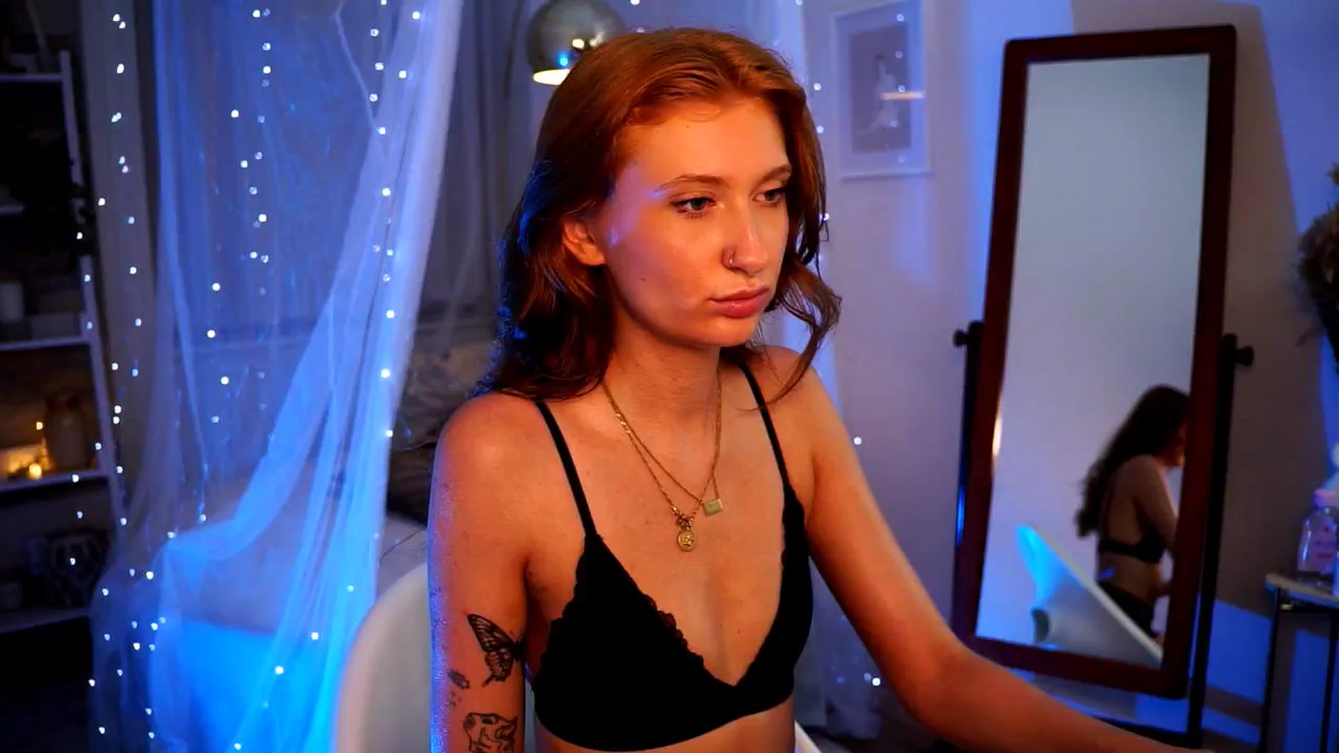 Gallery image thumbnail from Alice_Forfun's myfreecams stream on, 07/27/2024, 24:25 image 5 of 20