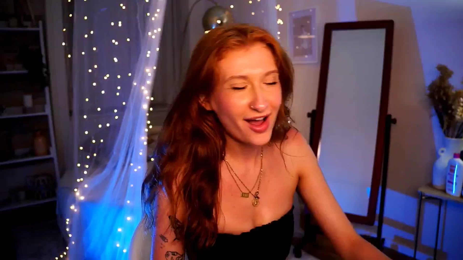 Gallery image thumbnail from Alice_Forfun's myfreecams stream on, 07/28/2024, 19:56 image 11 of 20