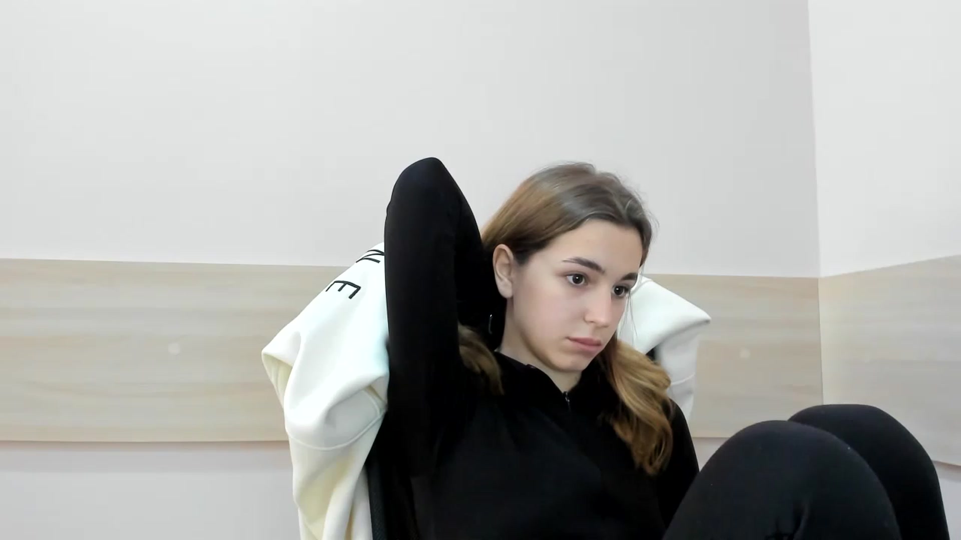 Gallery image thumbnail from Alice_Graysi's myfreecams stream on, 02/14/2023, 11:43 image 7 of 20