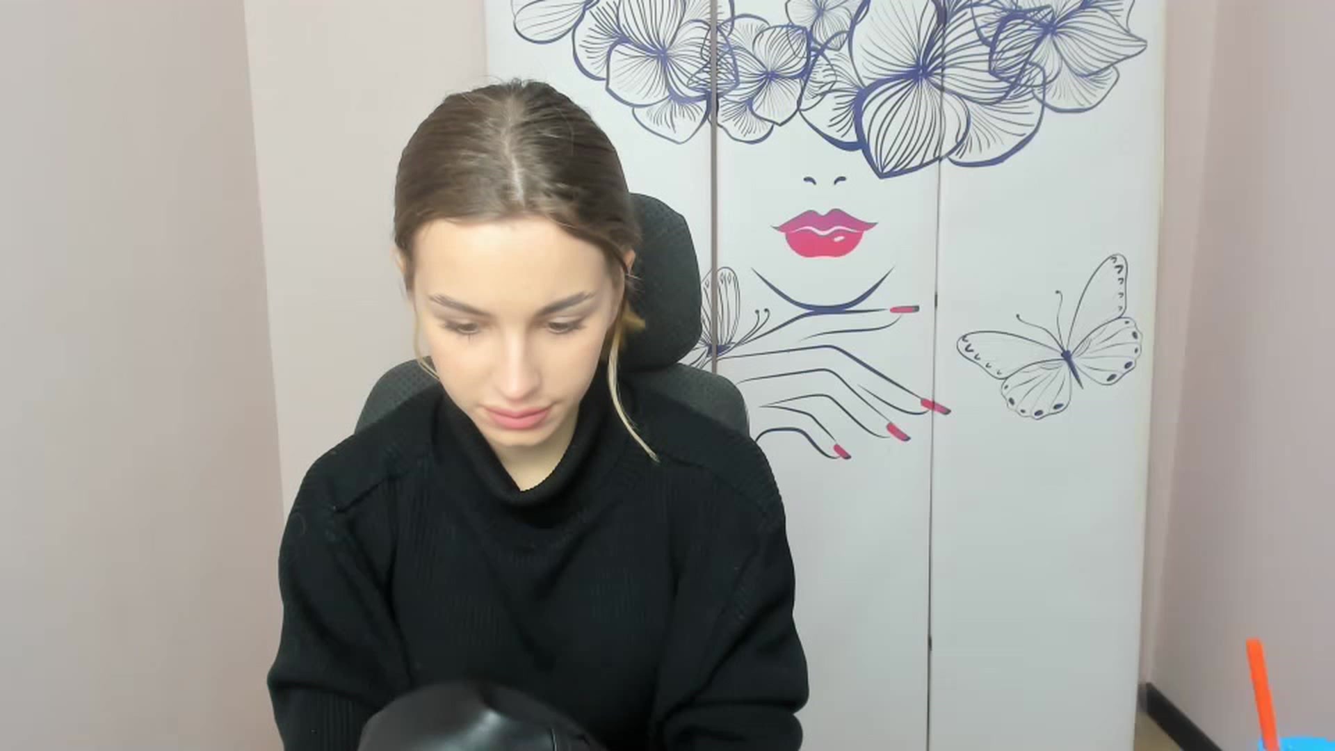 Gallery image thumbnail from Alice_Graysi's myfreecams stream on, 02/20/2023, 14:12 image 9 of 20