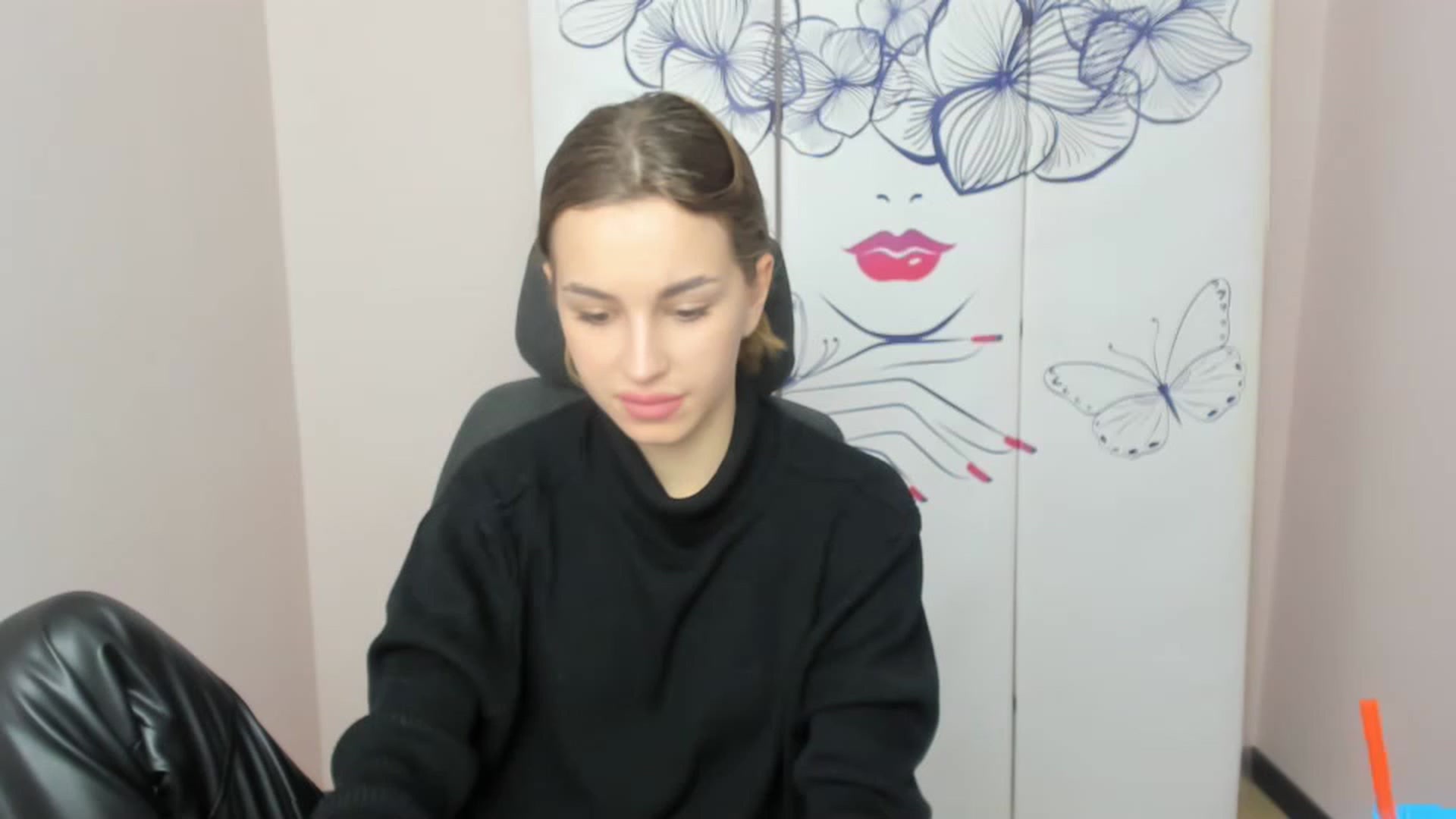 Gallery image thumbnail from Alice_Graysi's myfreecams stream on, 02/20/2023, 14:12 image 7 of 20