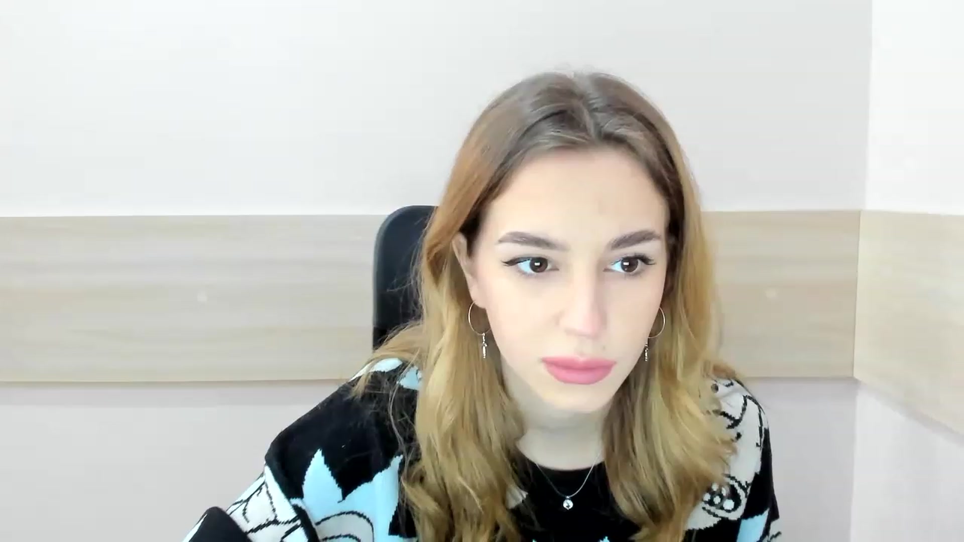 Gallery image thumbnail from Alice_Graysi's myfreecams stream on, 02/26/2023, 13:04 image 7 of 20