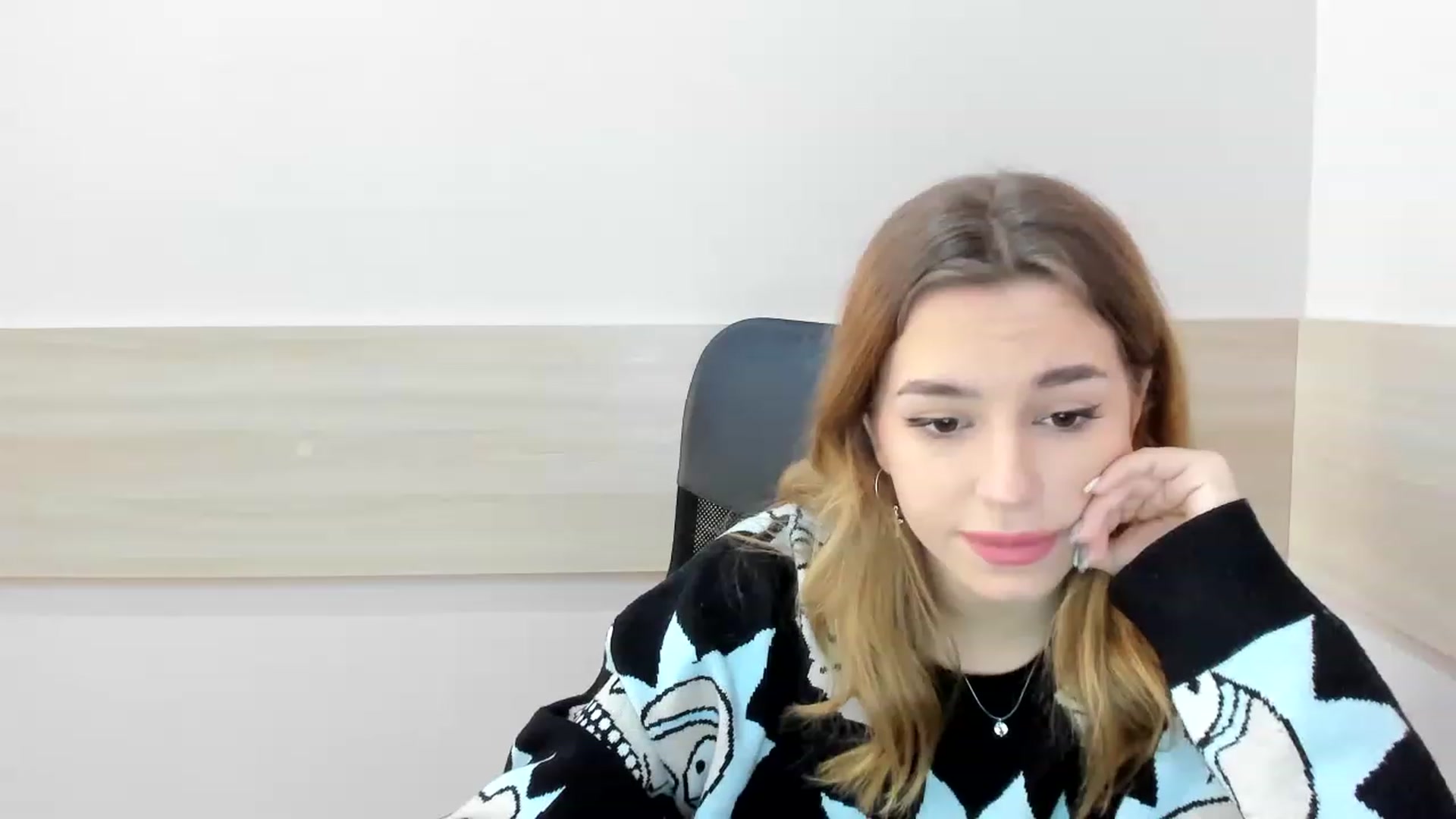 Gallery image thumbnail from Alice_Graysi's myfreecams stream on, 02/26/2023, 13:04 image 18 of 20