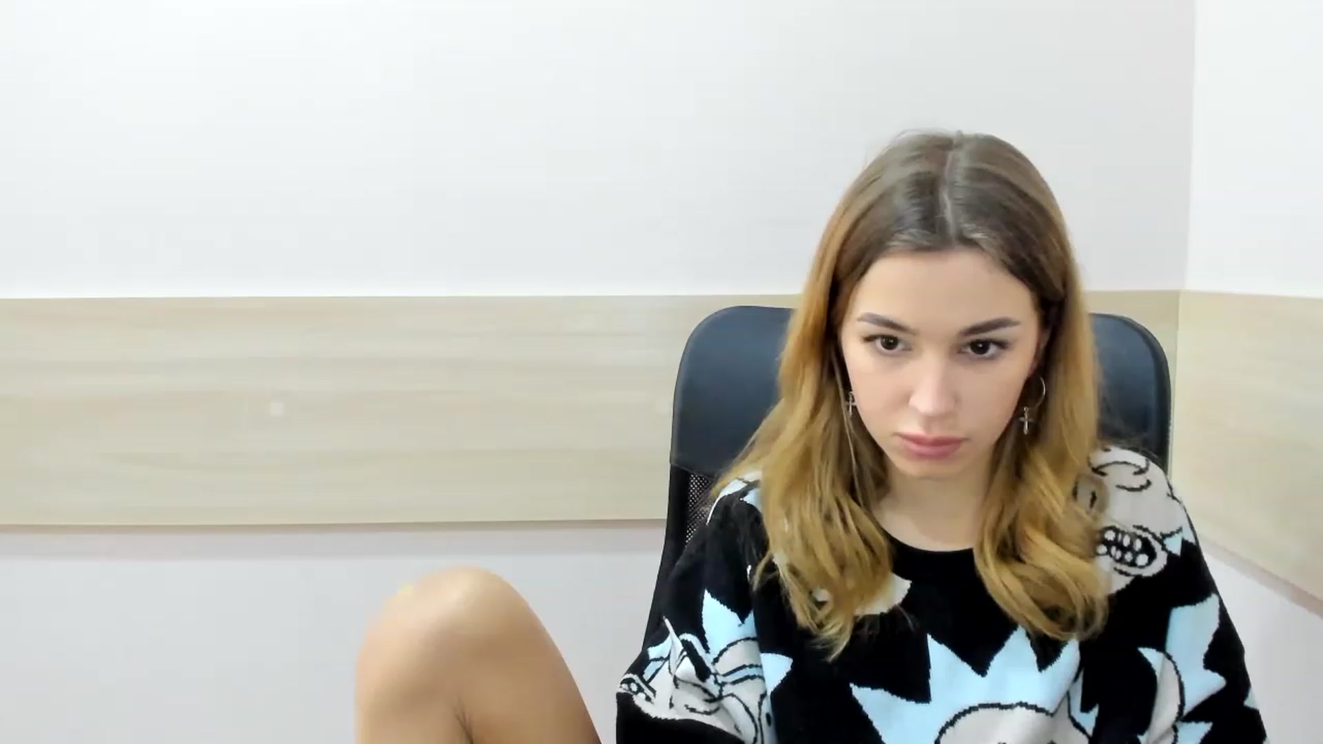 Gallery image thumbnail from Alice_Graysi's myfreecams stream on, 02/26/2023, 15:08 image 10 of 20