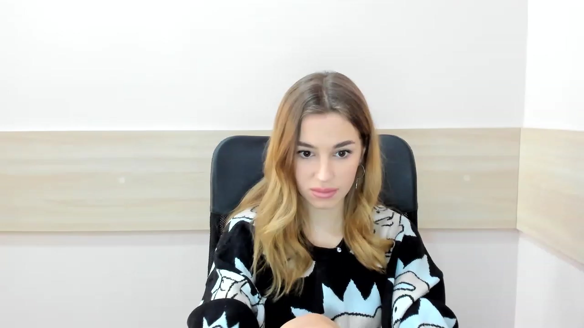 Gallery image thumbnail from Alice_Graysi's myfreecams stream on, 02/26/2023, 15:08 image 4 of 20