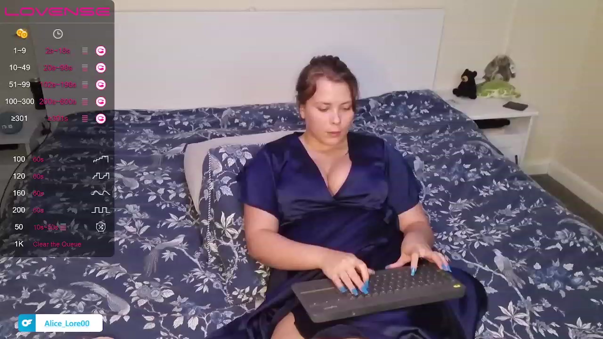 Gallery image thumbnail from Alice_Lore00's myfreecams stream on, 01/06/2023, 17:24 image 15 of 20