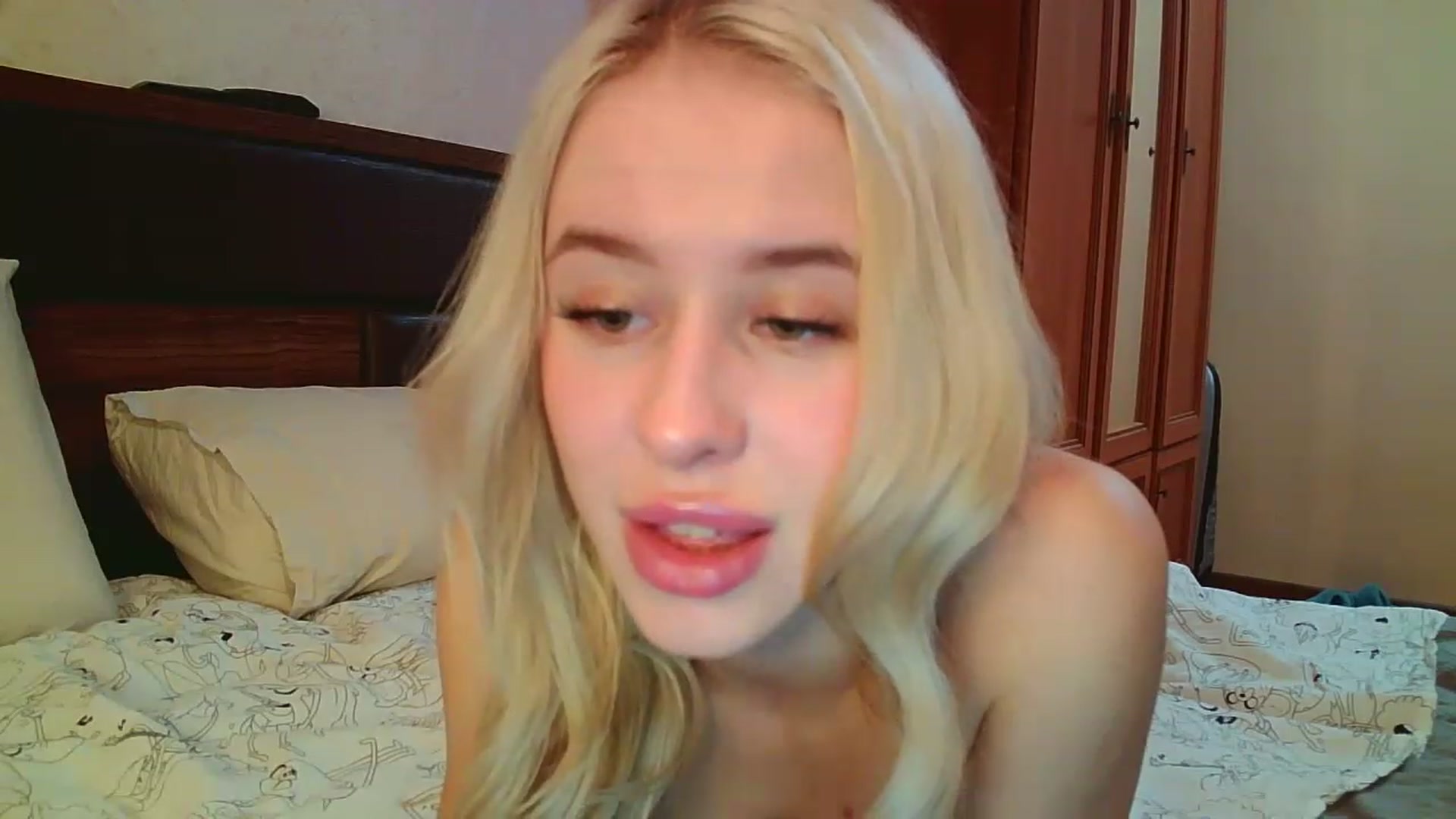 Gallery image thumbnail from Alice_Maryt's myfreecams stream on, 11/14/2022, 19:07 image 15 of 20