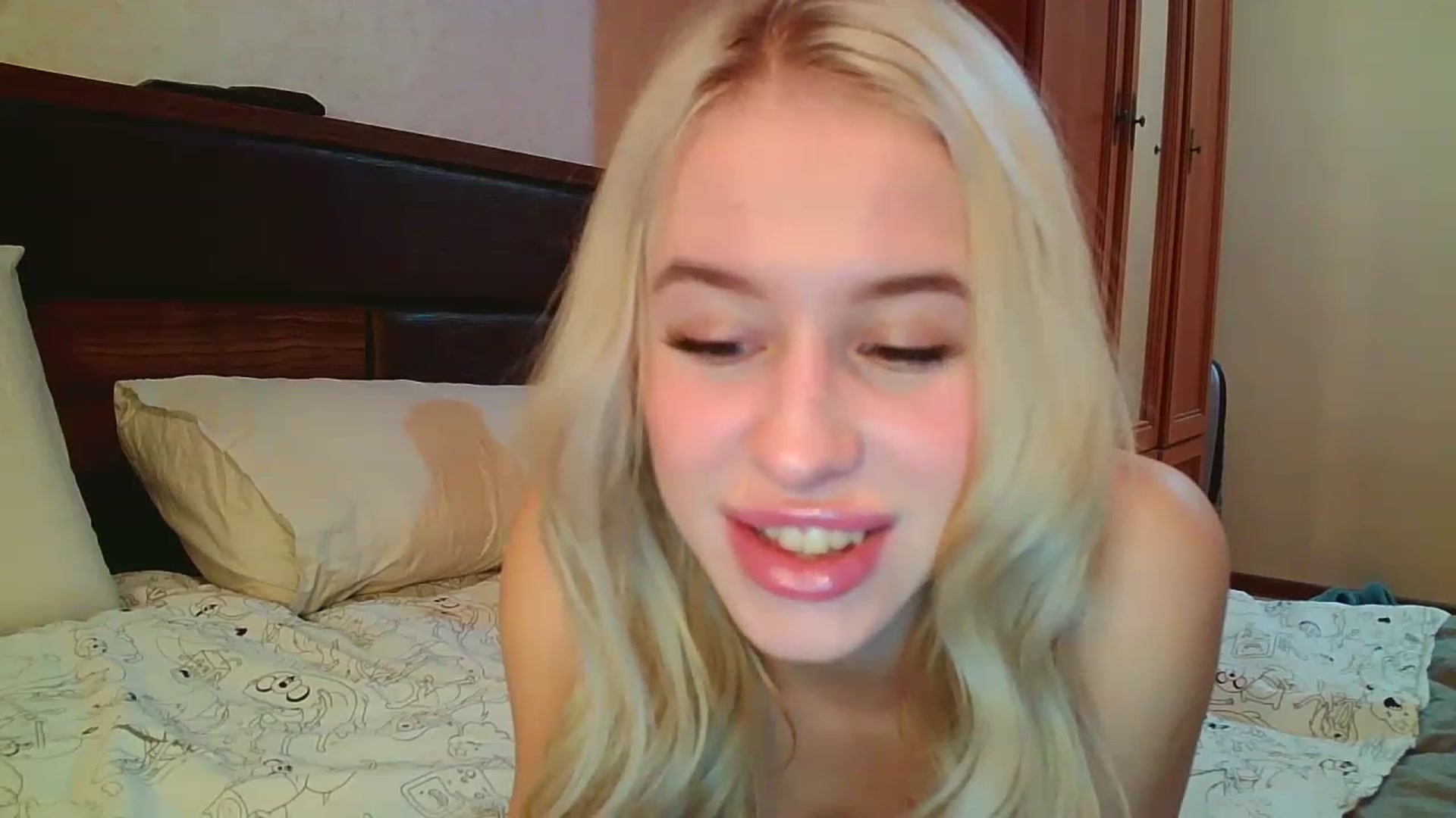 Gallery image thumbnail from Alice_Maryt's myfreecams stream on, 11/14/2022, 19:07 image 10 of 20