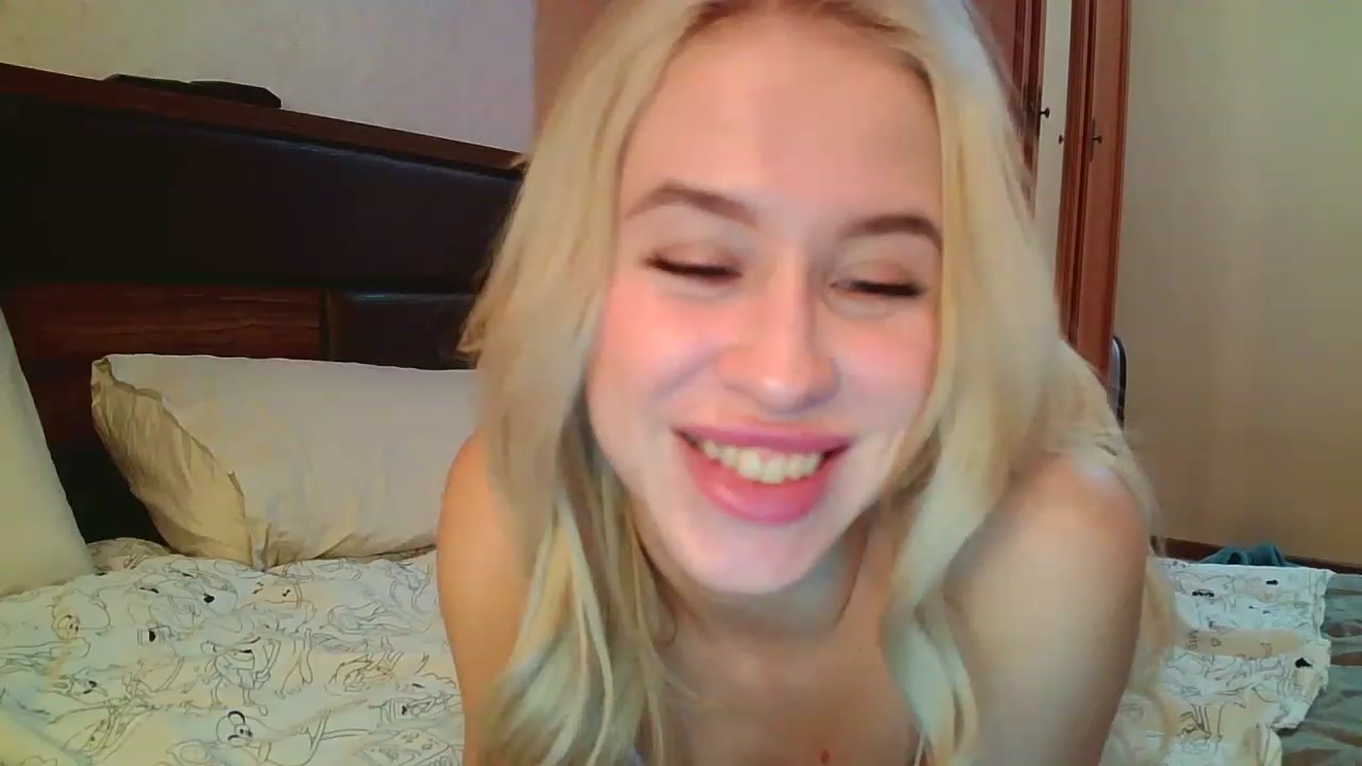 Gallery image thumbnail from Alice_Maryt's myfreecams stream on, 11/14/2022, 19:23 image 8 of 20