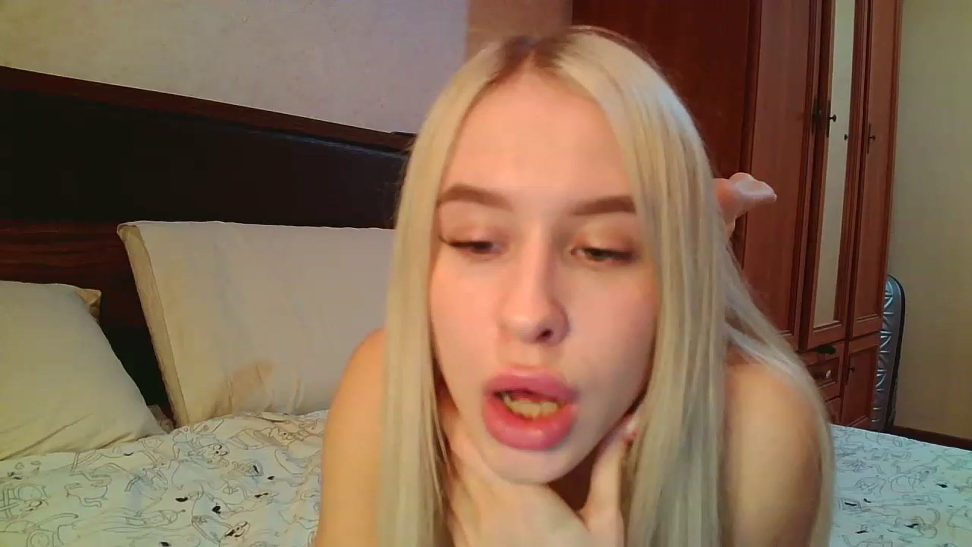 Gallery image thumbnail from Alice_Maryt's myfreecams stream on, 11/20/2022, 17:31 image 13 of 20