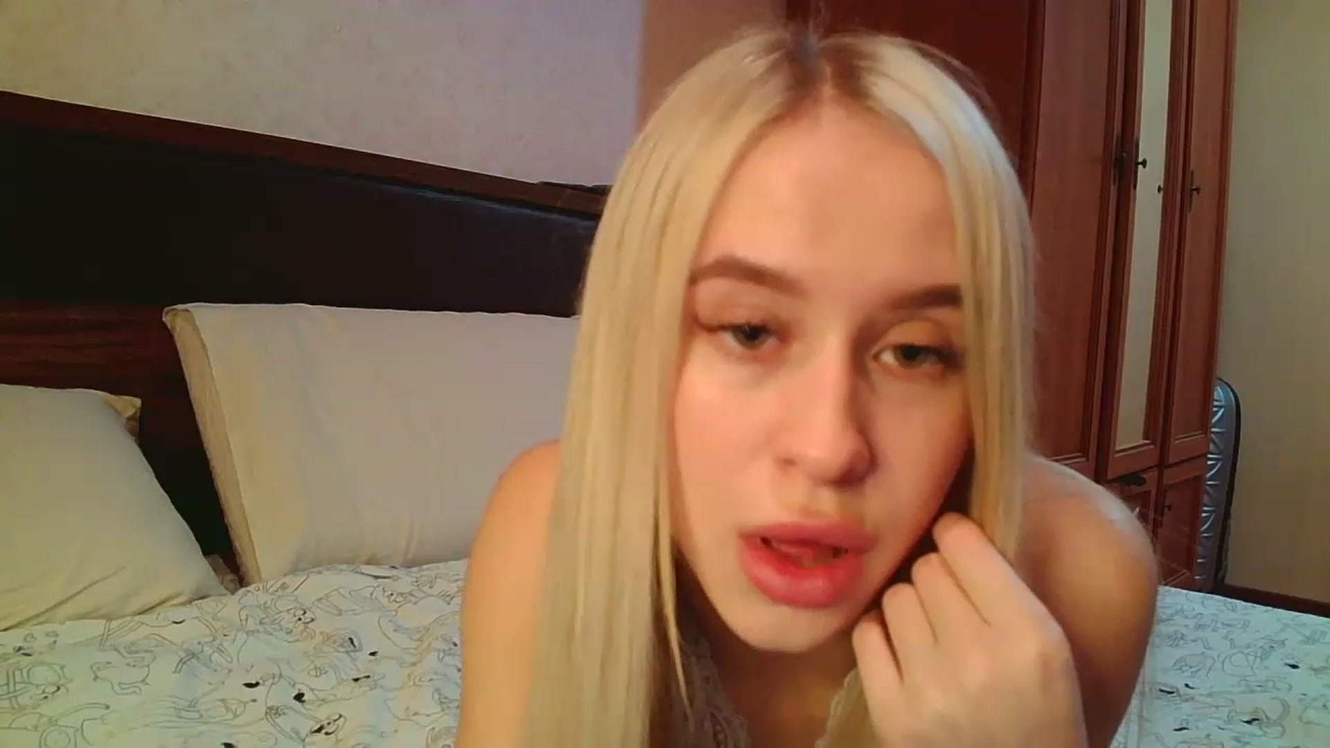 Gallery image thumbnail from Alice_Maryt's myfreecams stream on, 11/20/2022, 17:31 image 15 of 20