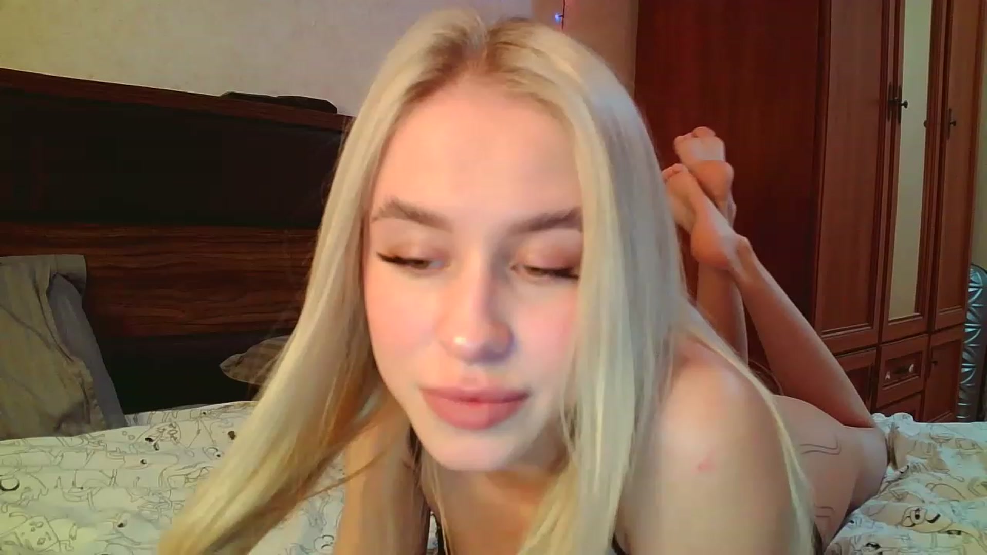 Gallery image thumbnail from Alice_Maryt's myfreecams stream on, 11/28/2022, 19:03 image 7 of 20