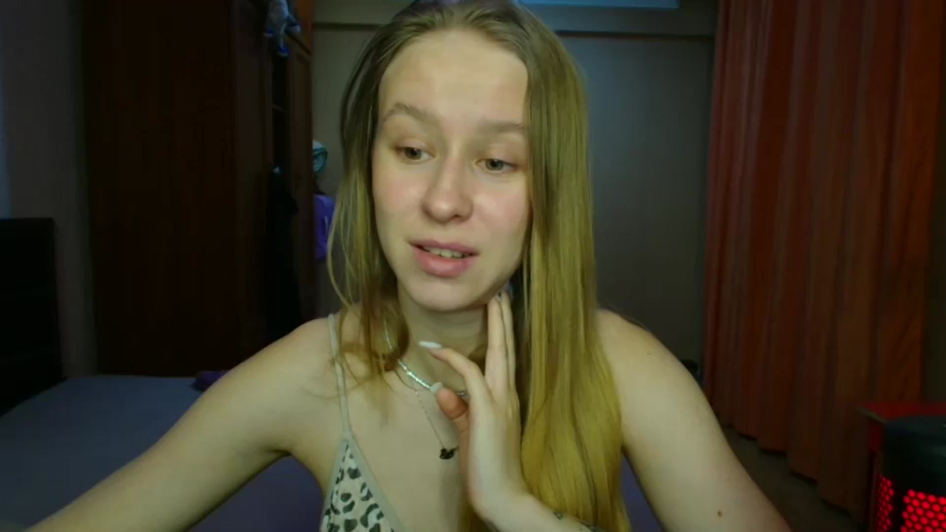 Gallery image thumbnail from Alice_Maryt's myfreecams stream on, 12/26/2025, 16:28 image 12 of 20
