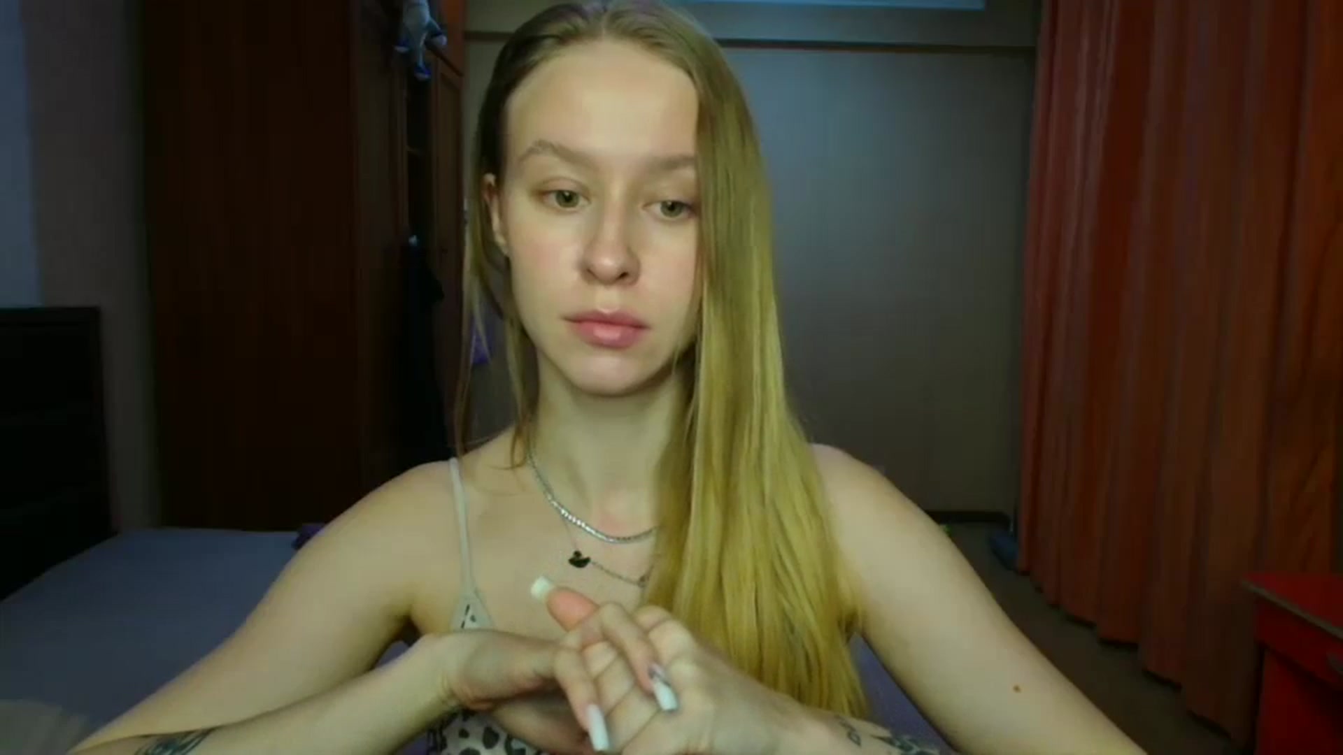 Gallery image thumbnail from Alice_Maryt's myfreecams stream on, 12/26/2025, 17:17 image 5 of 20