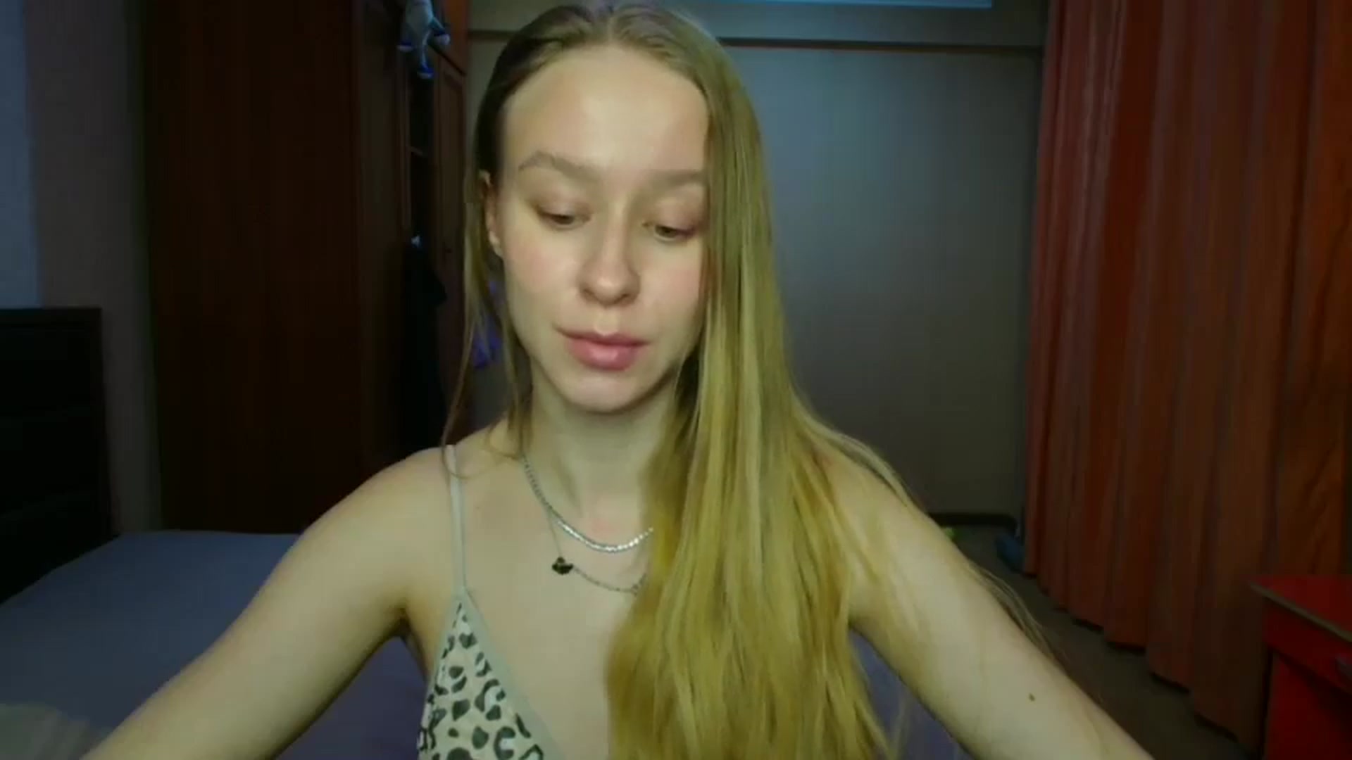 Gallery image thumbnail from Alice_Maryt's myfreecams stream on, 12/26/2025, 17:17 image 6 of 20