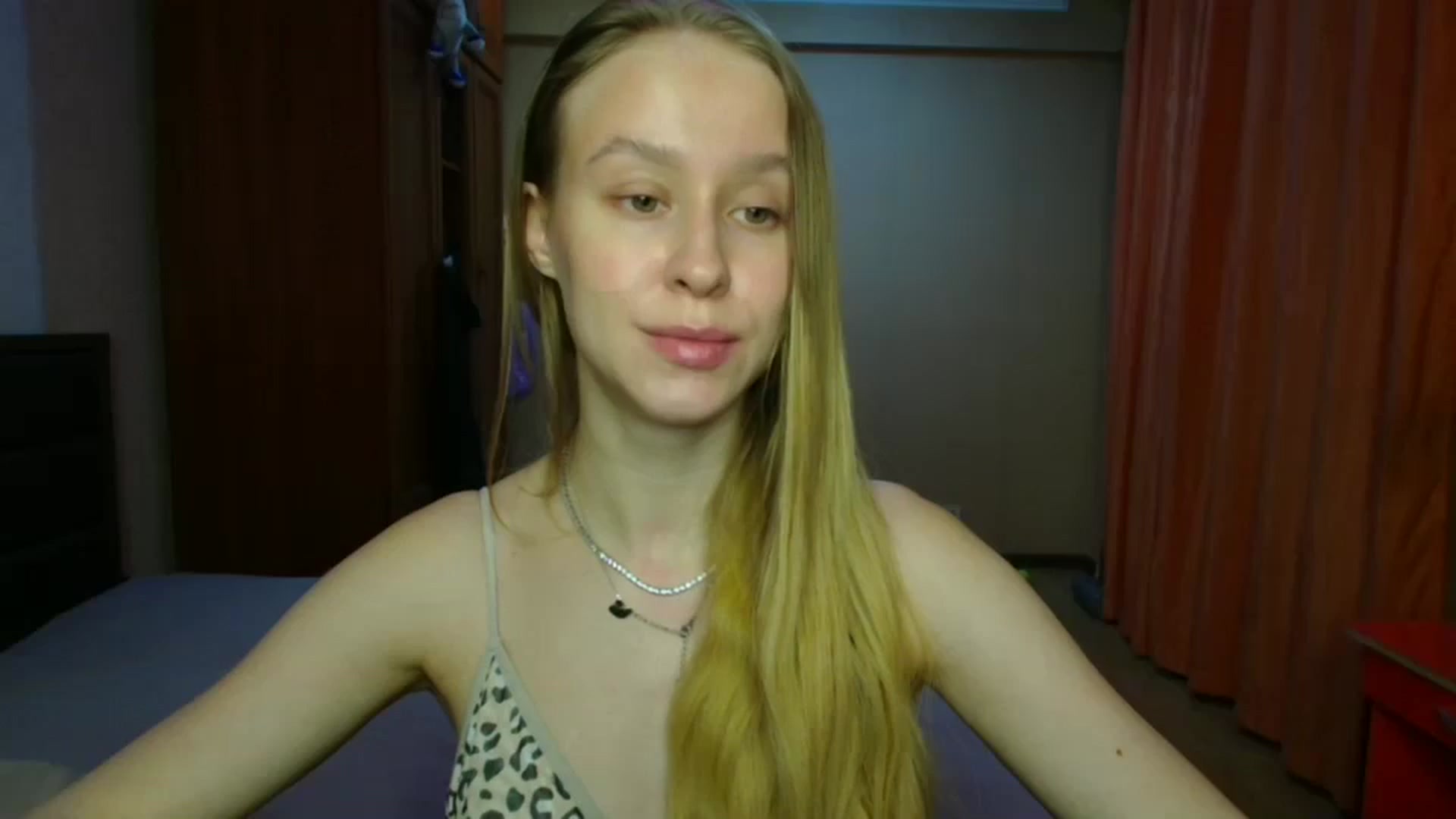 Gallery image thumbnail from Alice_Maryt's myfreecams stream on, 12/26/2025, 17:17 image 3 of 20
