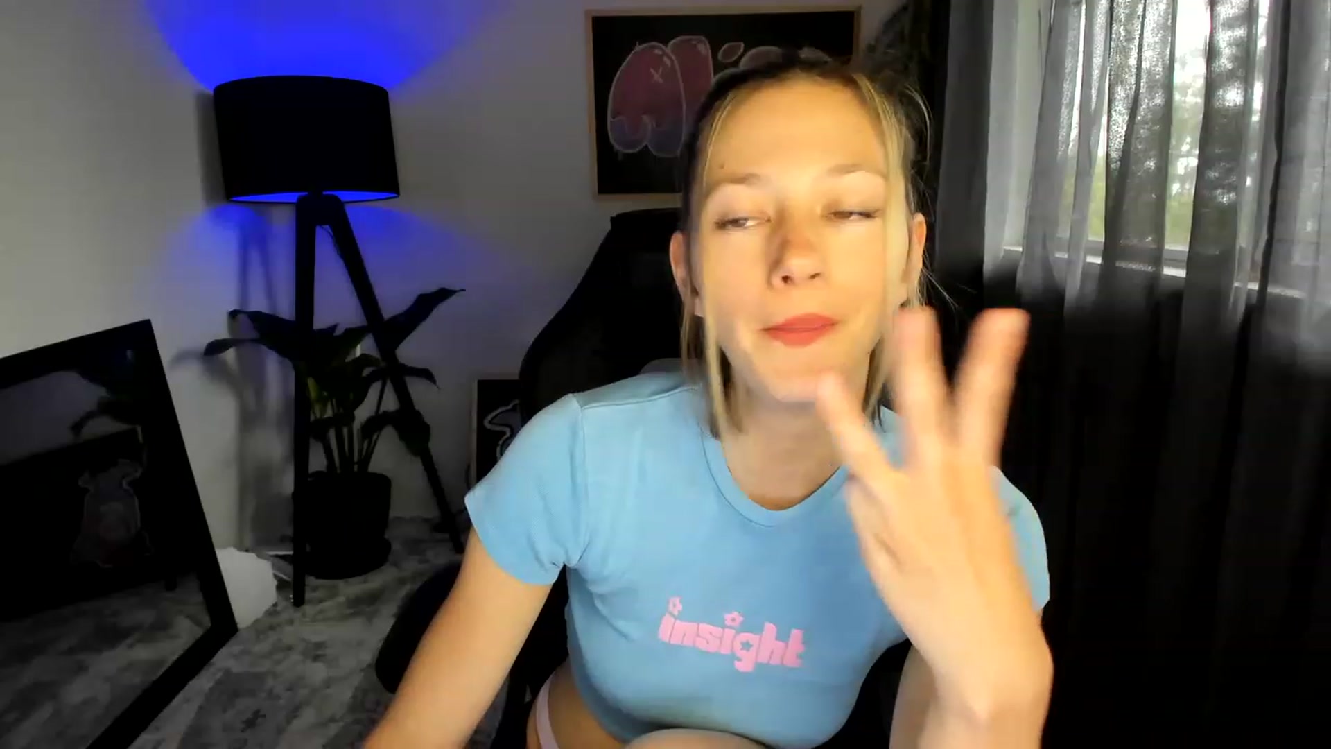 Gallery image thumbnail from Alice_NZ's myfreecams stream on, 01/02/2023, 06:12 image 18 of 20