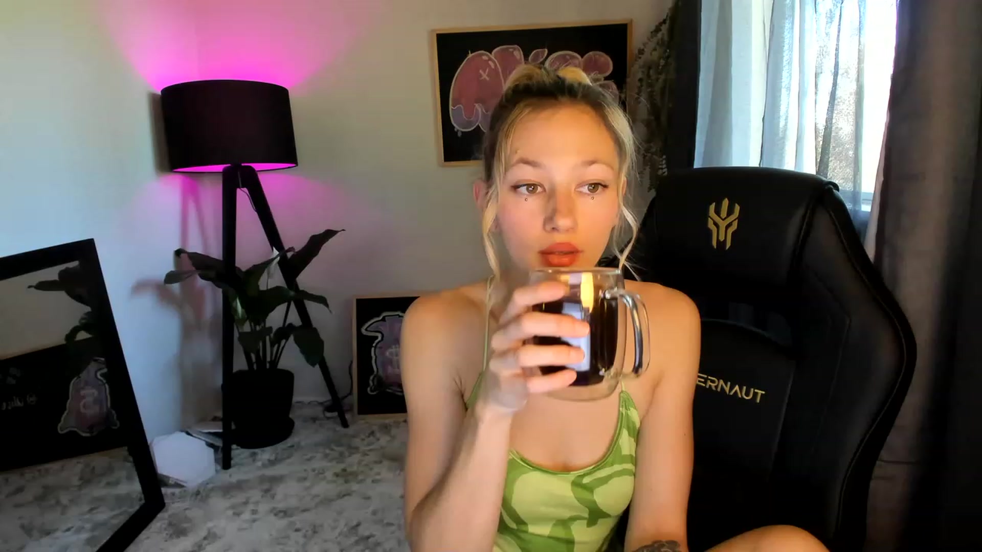 Gallery image thumbnail from Alice_NZ's myfreecams stream on, 01/23/2023, 01:48 image 8 of 20