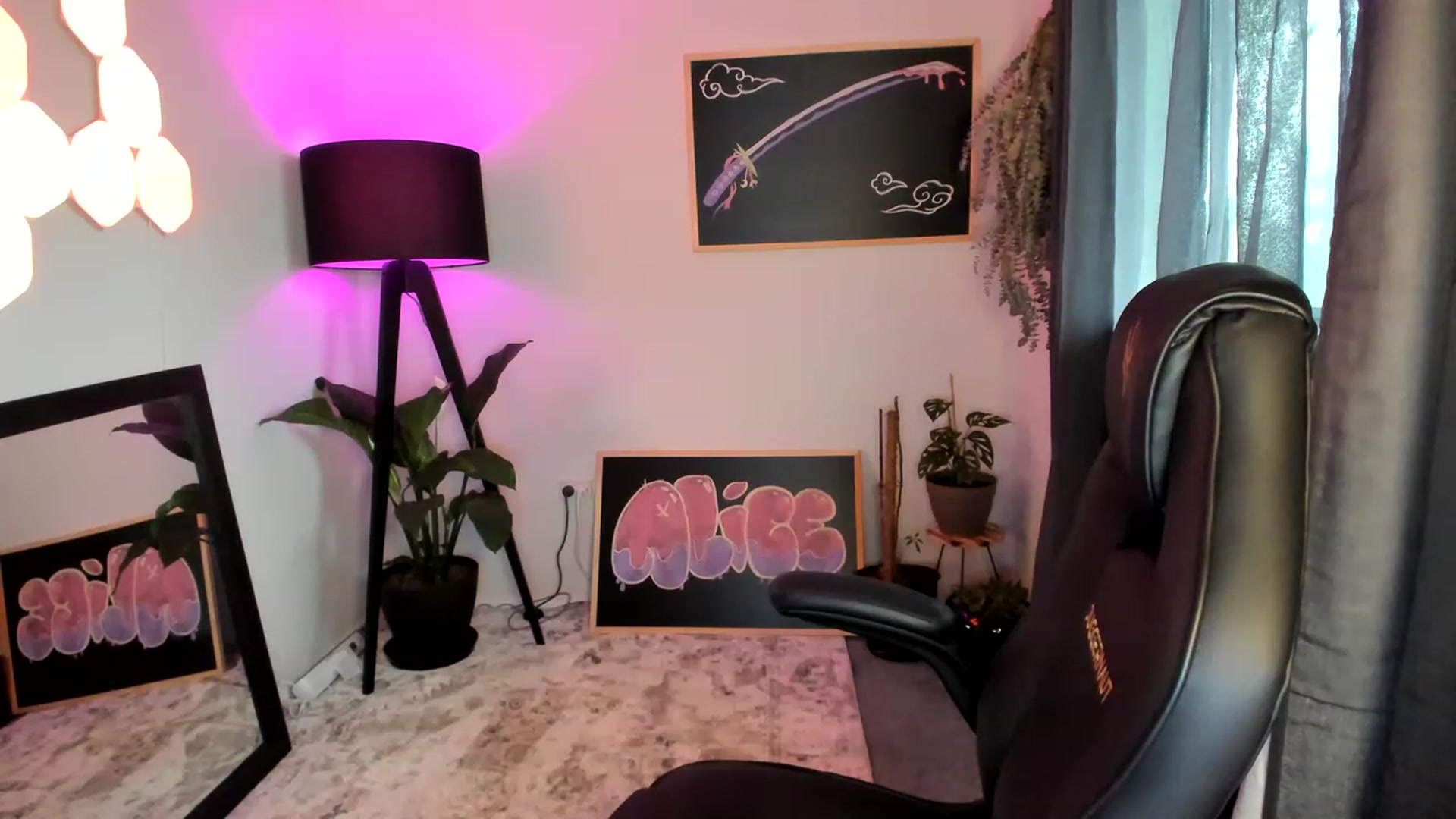Gallery image thumbnail from Alice_NZ's myfreecams stream on, 01/27/2023, 05:08 image 9 of 20