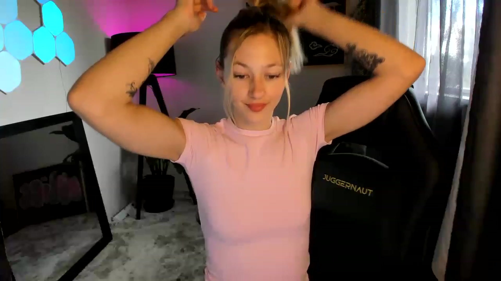 Gallery image thumbnail from Alice_NZ's myfreecams stream on, 01/28/2023, 03:03 image 3 of 20