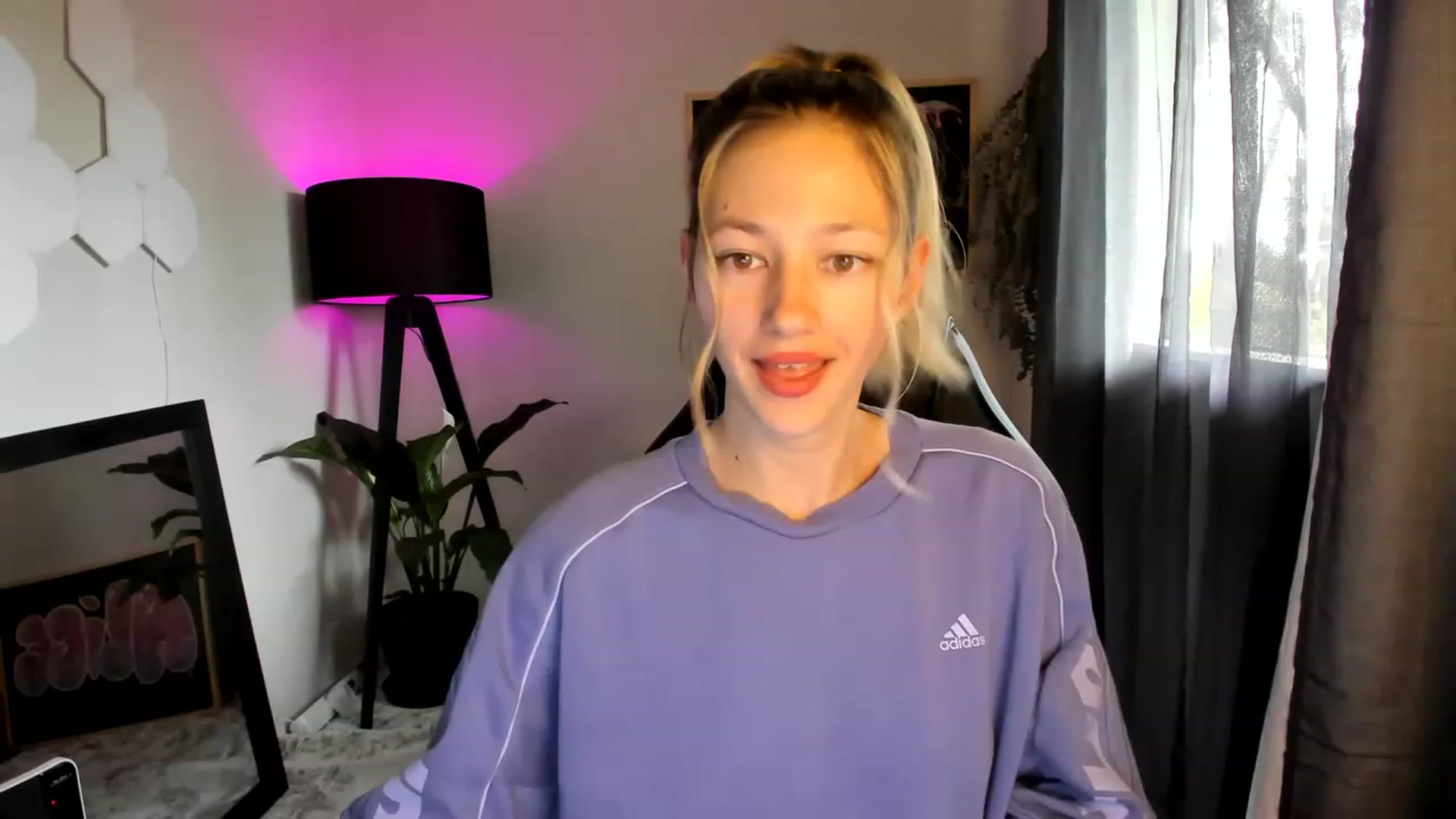 Gallery image thumbnail from Alice_NZ's myfreecams stream on, 01/30/2023, 02:50 image 11 of 20