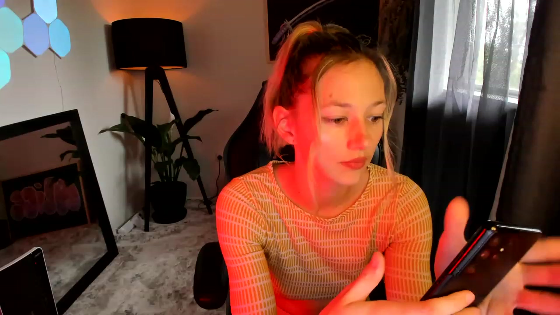 Gallery image thumbnail from Alice_NZ's myfreecams stream on, 01/31/2023, 04:21 image 6 of 20