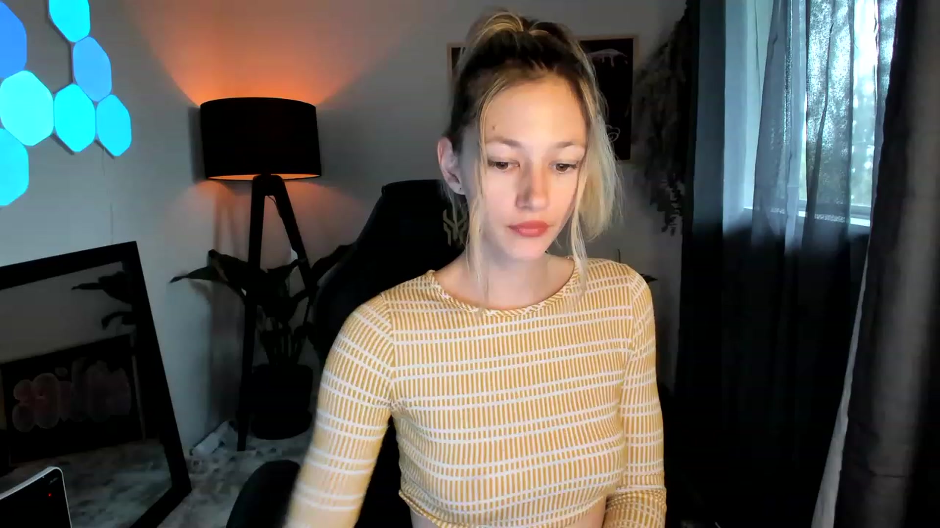 Gallery image thumbnail from Alice_NZ's myfreecams stream on, 01/31/2023, 05:10 image 8 of 20