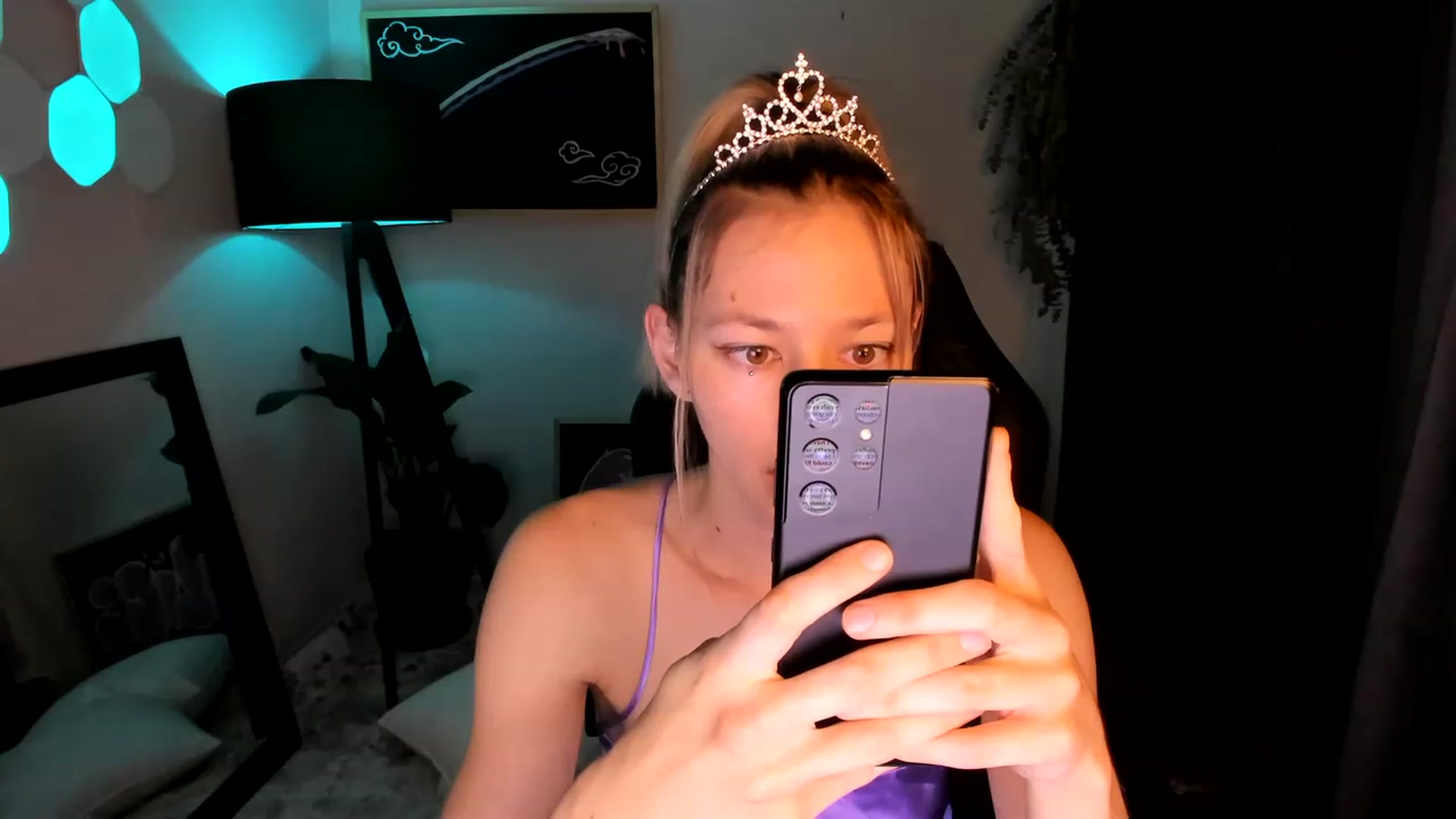 Gallery image thumbnail from Alice_NZ's myfreecams stream on, 02/04/2023, 08:42 image 19 of 20