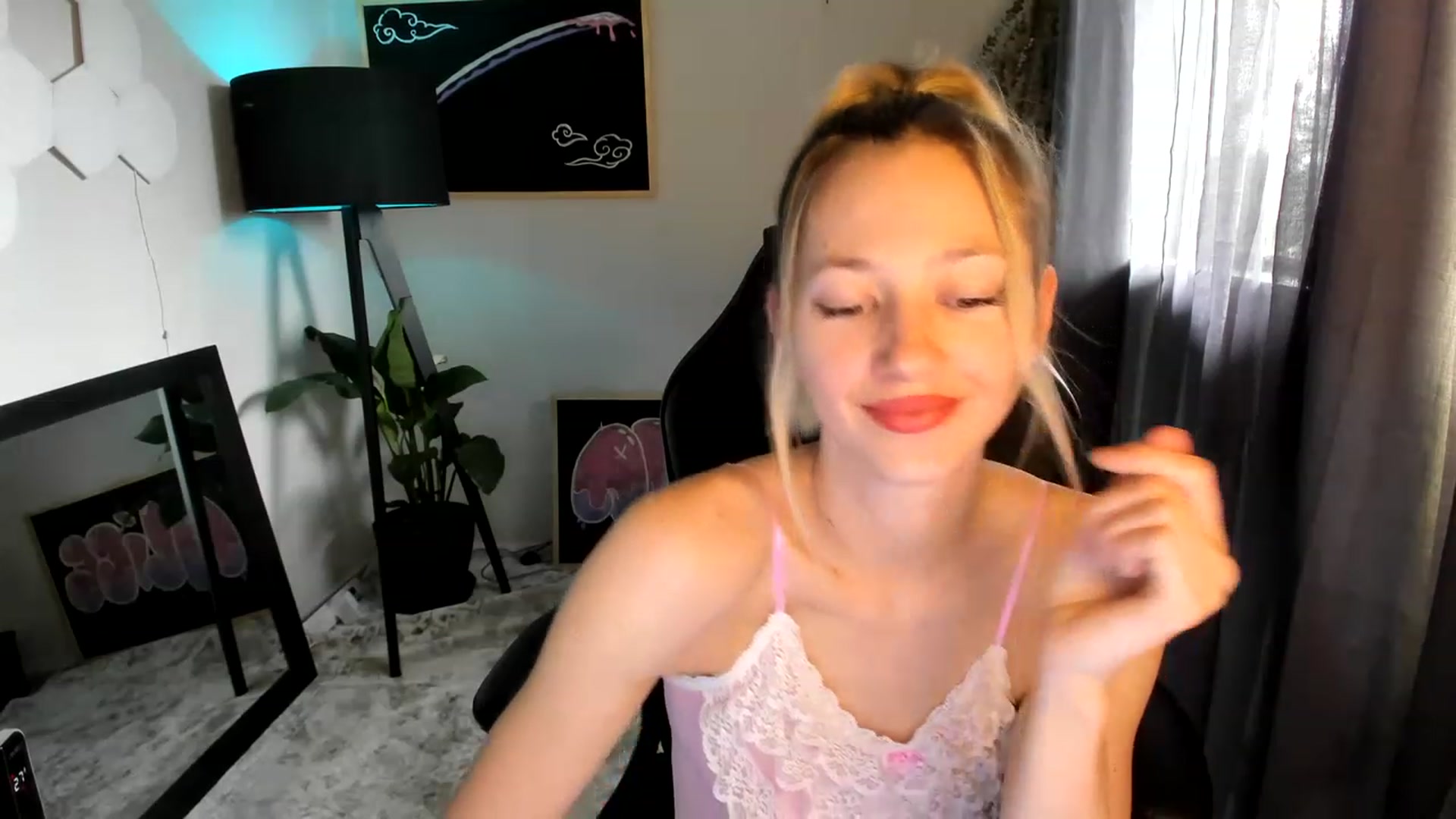 Gallery image thumbnail from Alice_NZ's myfreecams stream on, 02/11/2023, 02:52 image 4 of 20
