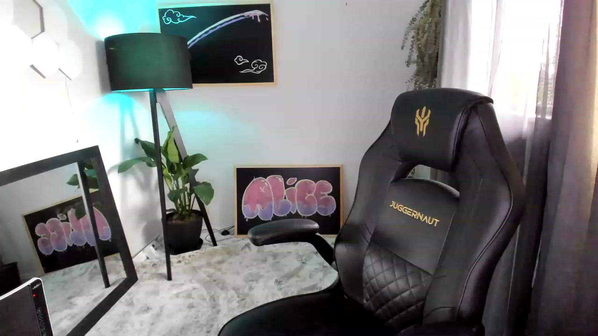 Gallery image thumbnail from Alice_NZ's myfreecams stream on, 02/12/2023, 01:22 image 14 of 20