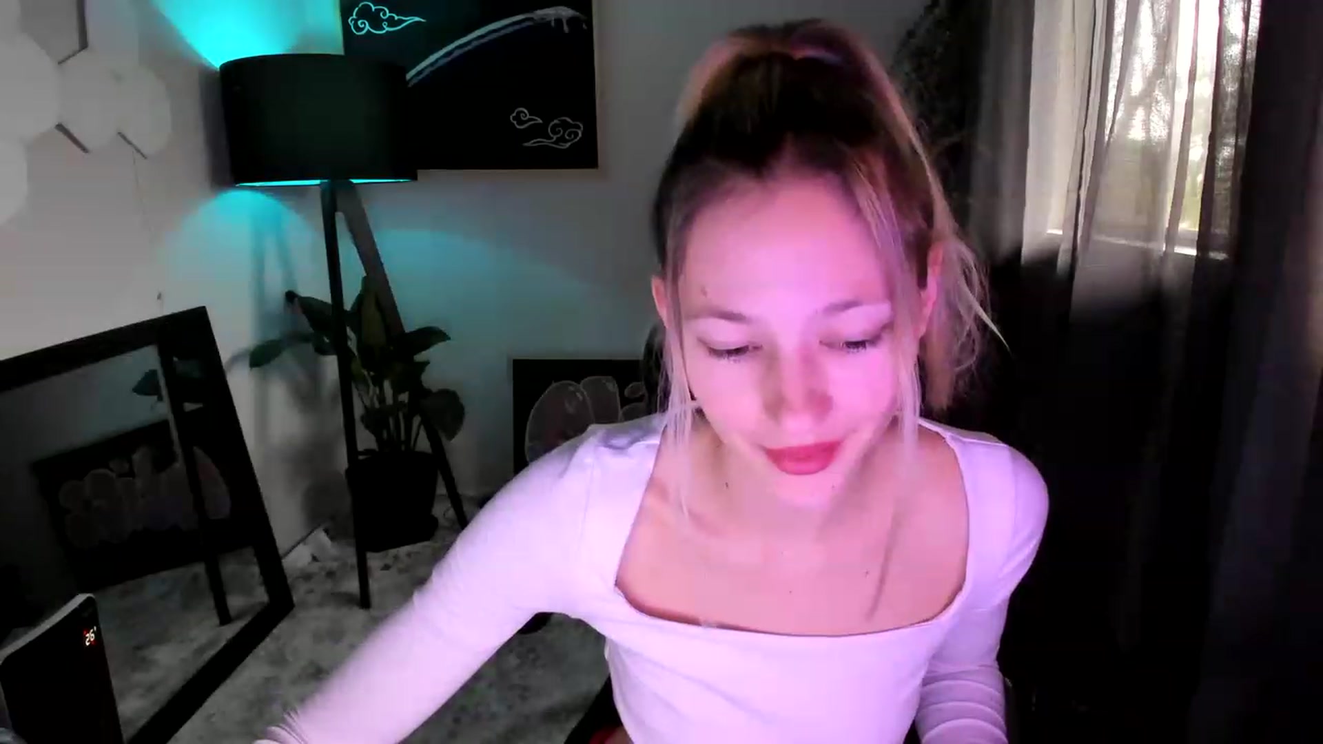 Gallery image thumbnail from Alice_NZ's myfreecams stream on, 02/13/2023, 01:45 image 16 of 20