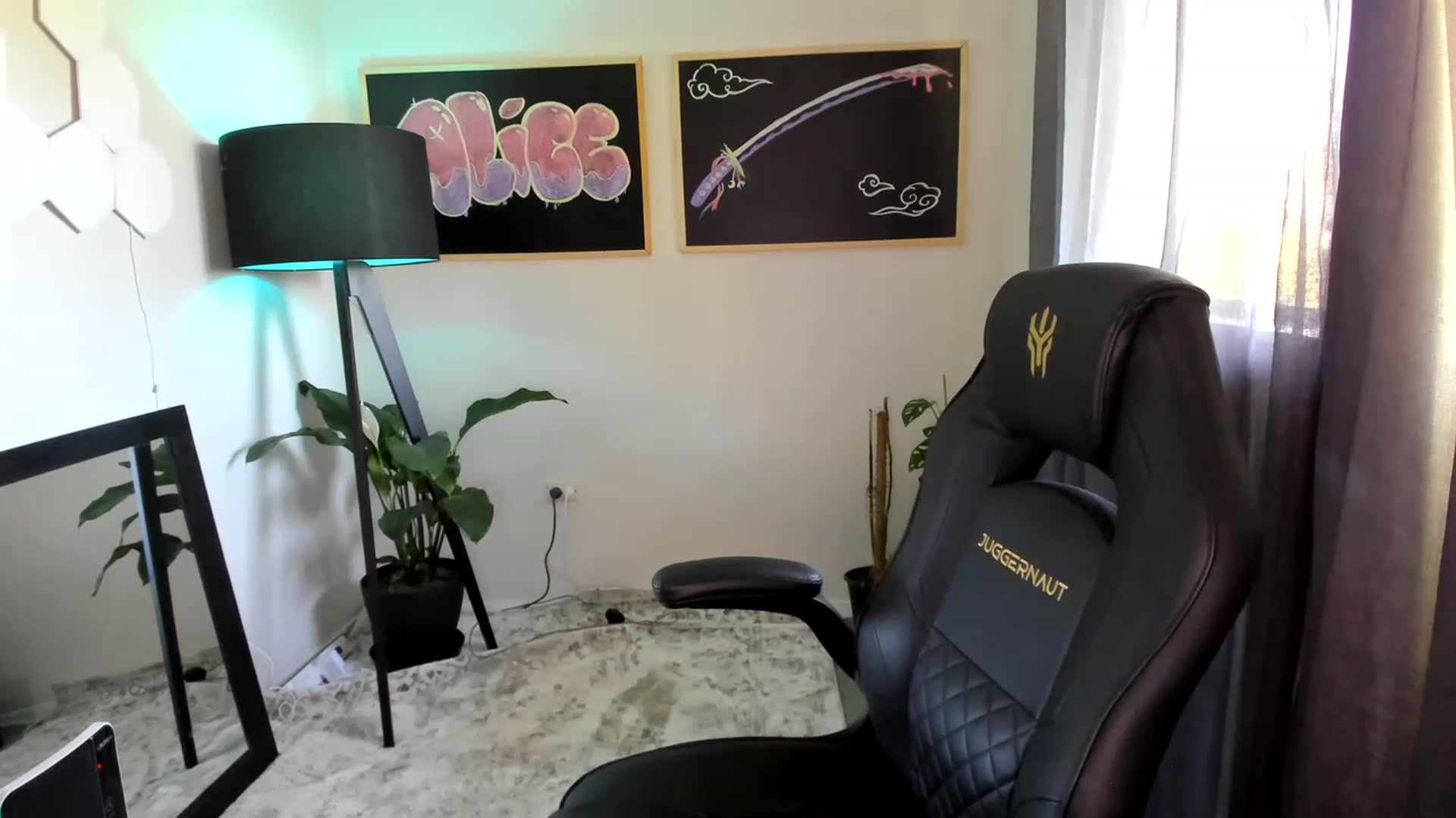 Gallery image thumbnail from Alice_NZ's myfreecams stream on, 02/19/2023, 03:11 image 11 of 20