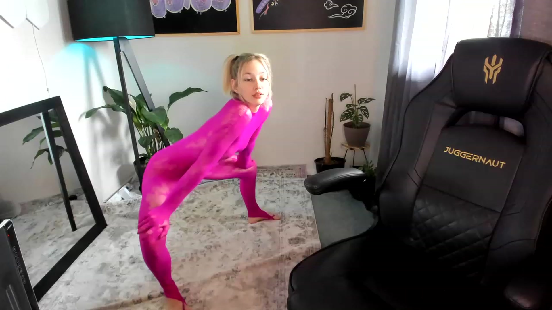 Gallery image thumbnail from Alice_NZ's myfreecams stream on, 02/23/2023, 24:37 image 1 of 20