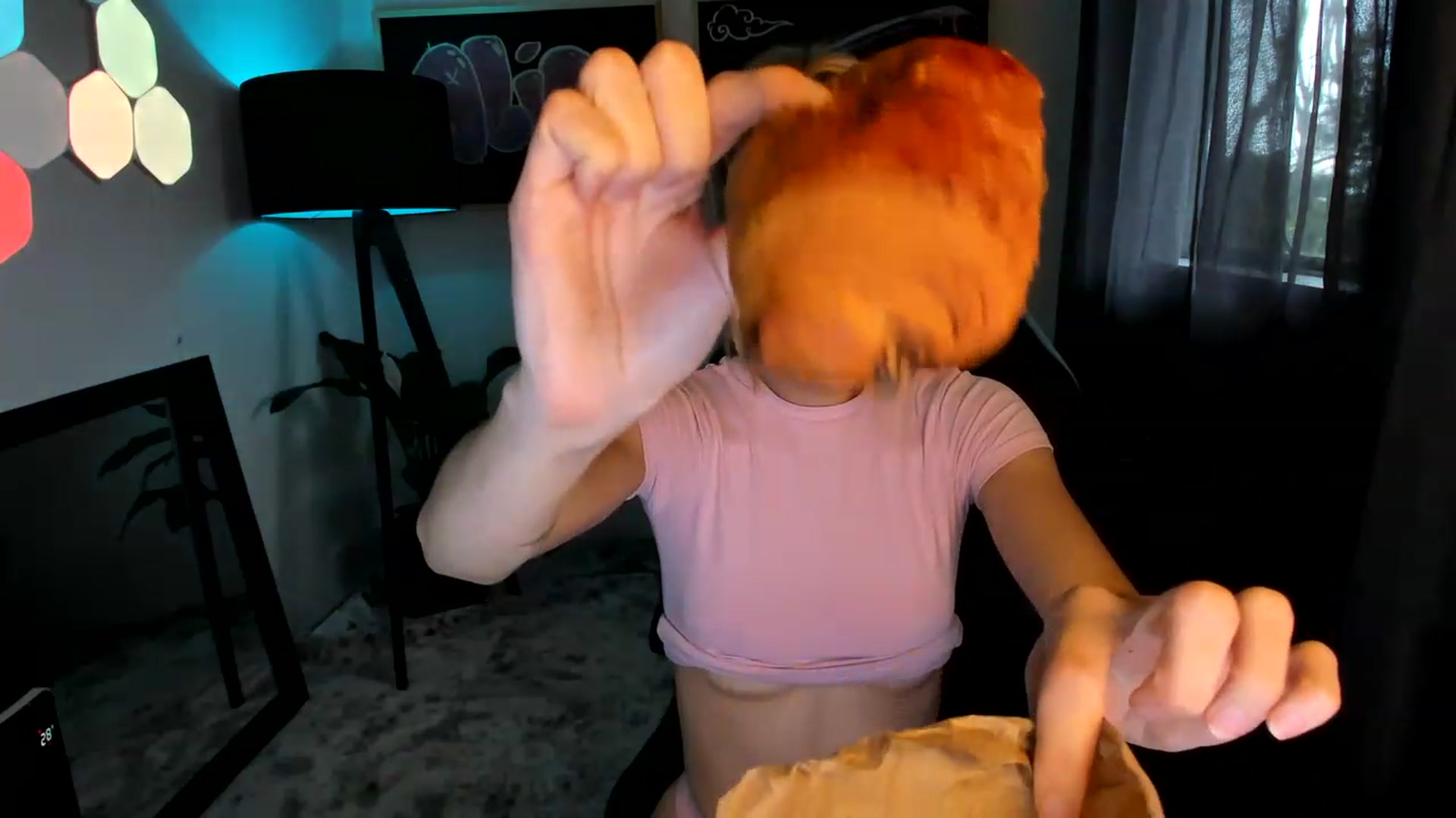 Gallery image thumbnail from Alice_NZ's myfreecams stream on, 02/24/2023, 02:24 image 15 of 20
