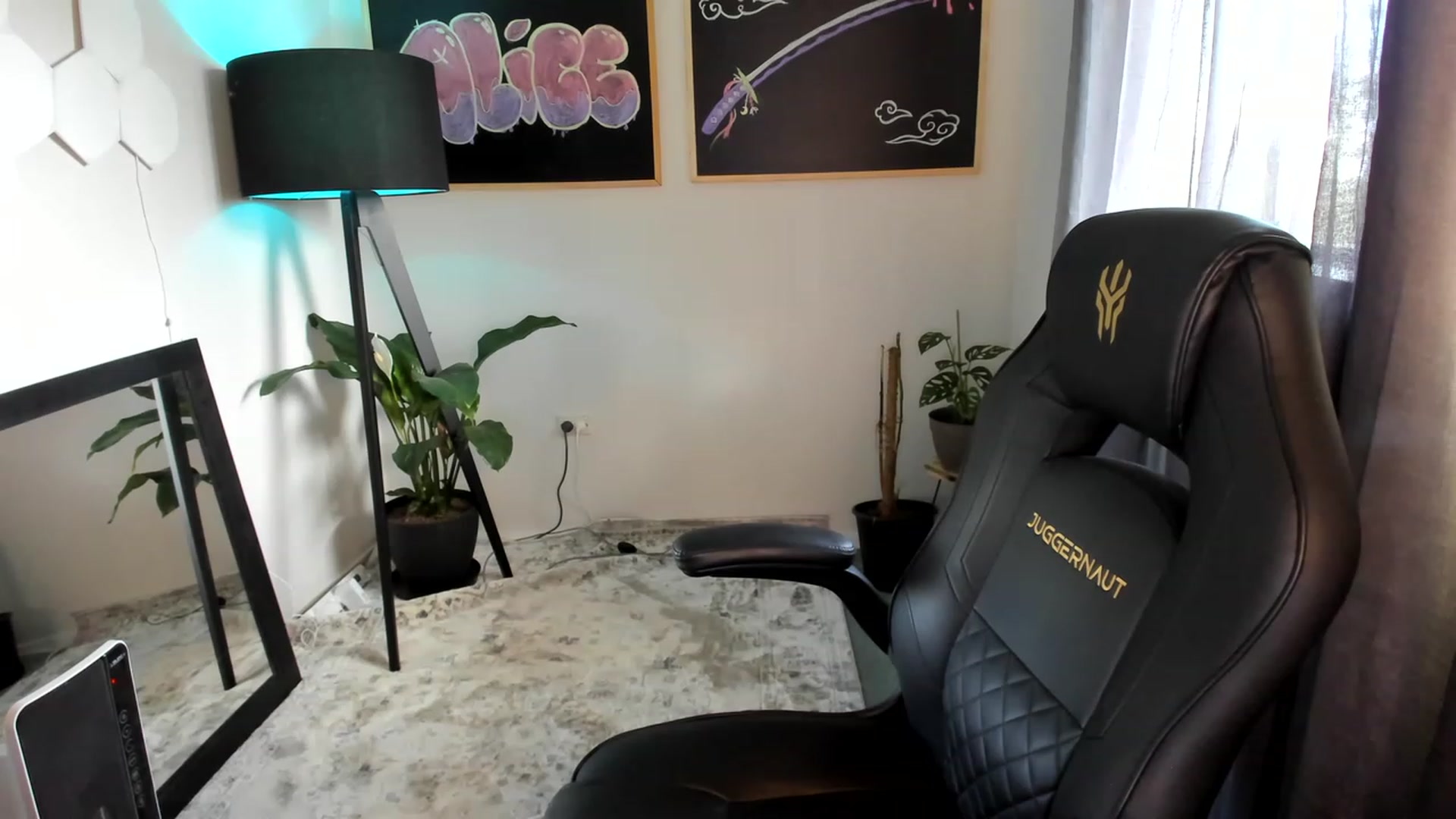 Gallery image thumbnail from Alice_NZ's myfreecams stream on, 02/26/2023, 03:09 image 6 of 20