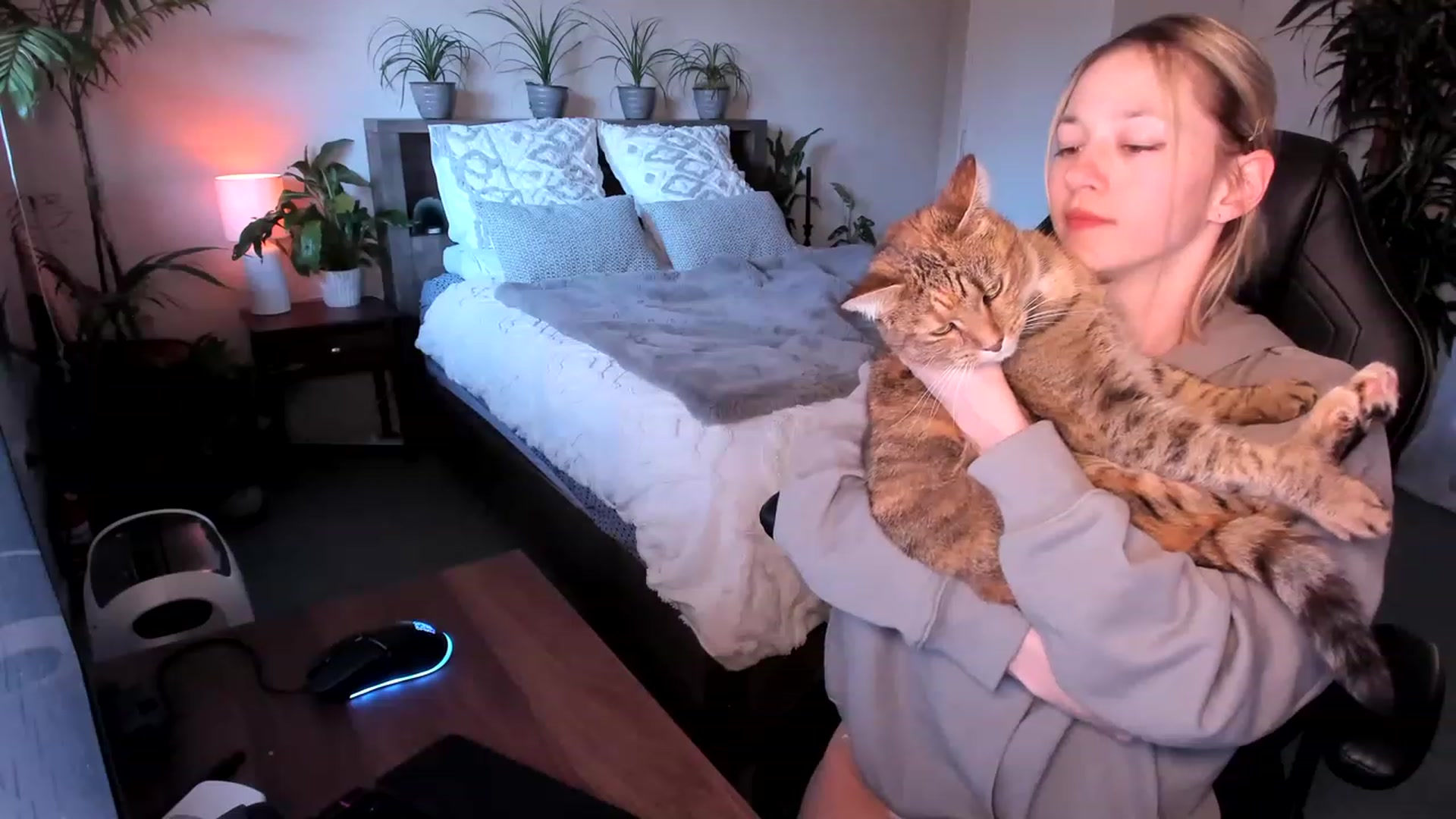 Gallery image thumbnail from Alice_NZ's myfreecams stream on, 05/23/2023, 04:44 image 20 of 20