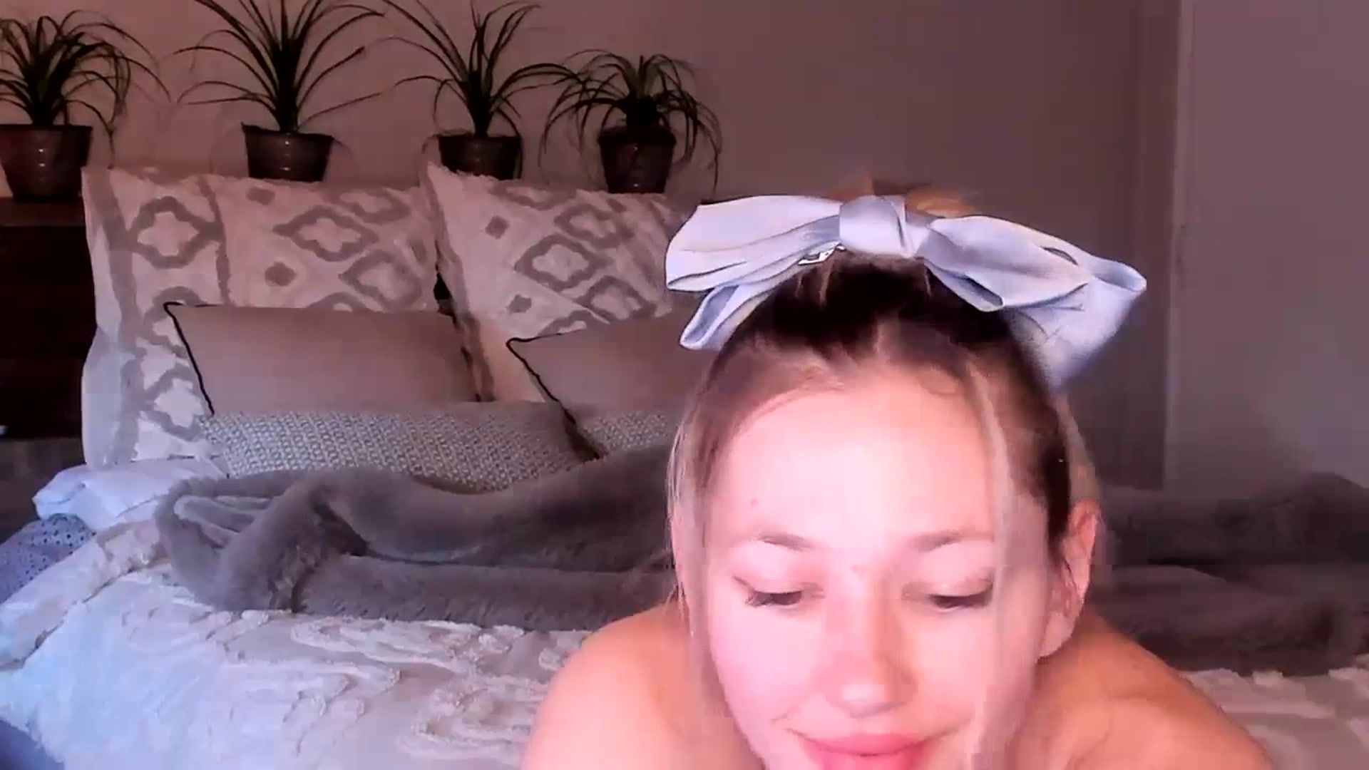 Gallery image thumbnail from Alice_NZ's myfreecams stream on, 06/11/2023, 04:53 image 19 of 20