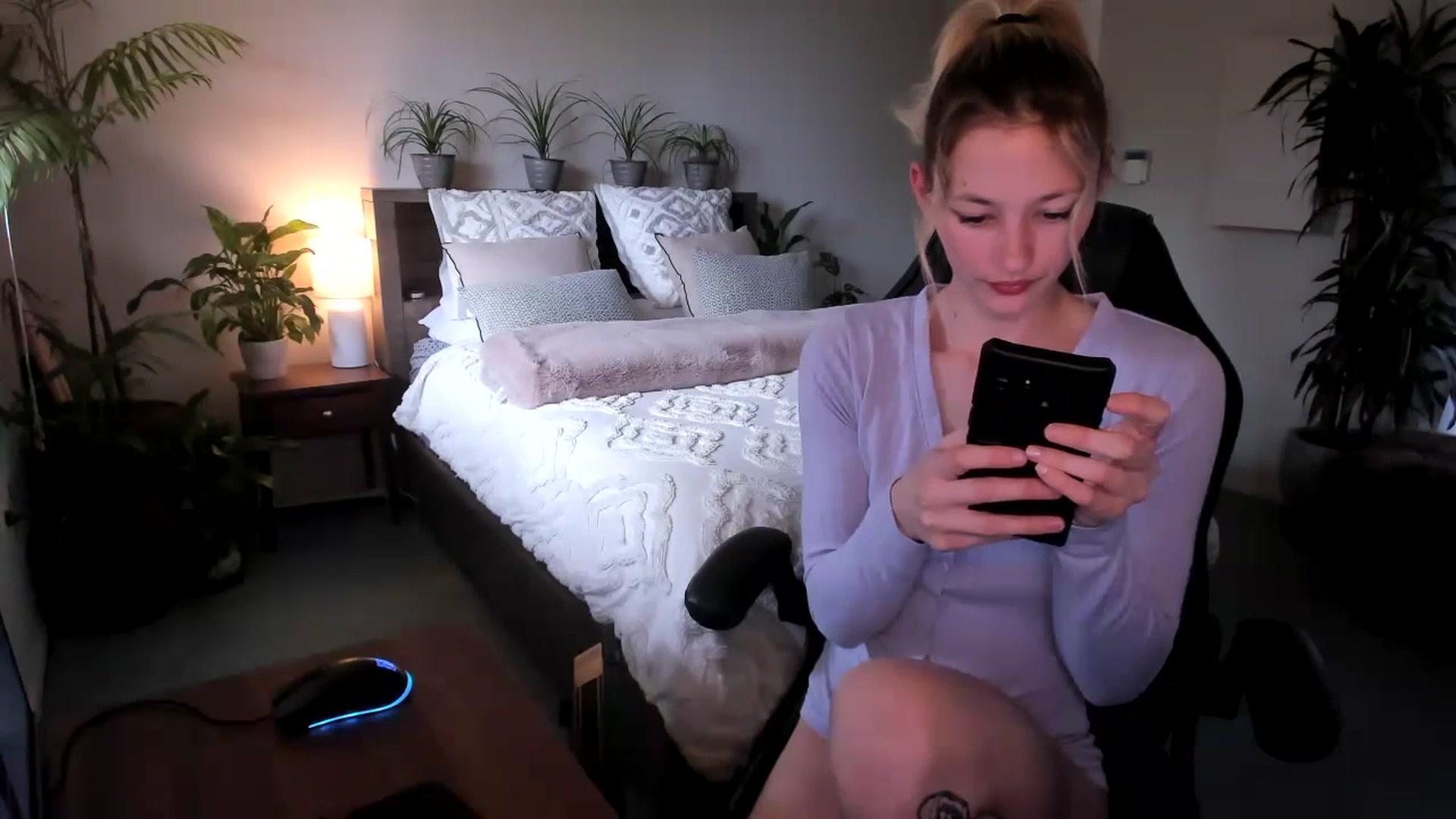 Gallery image thumbnail from Alice_NZ's myfreecams stream on, 07/03/2023, 03:47 image 4 of 20