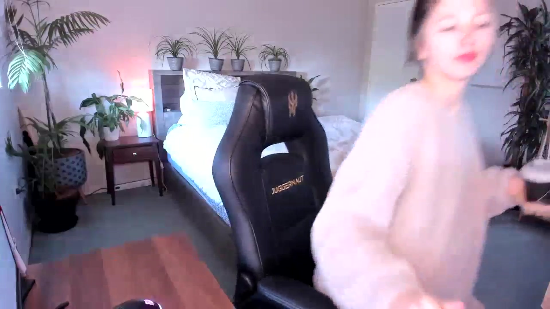Gallery image thumbnail from Alice_NZ's myfreecams stream on, 08/14/2023, 24:54 image 2 of 20