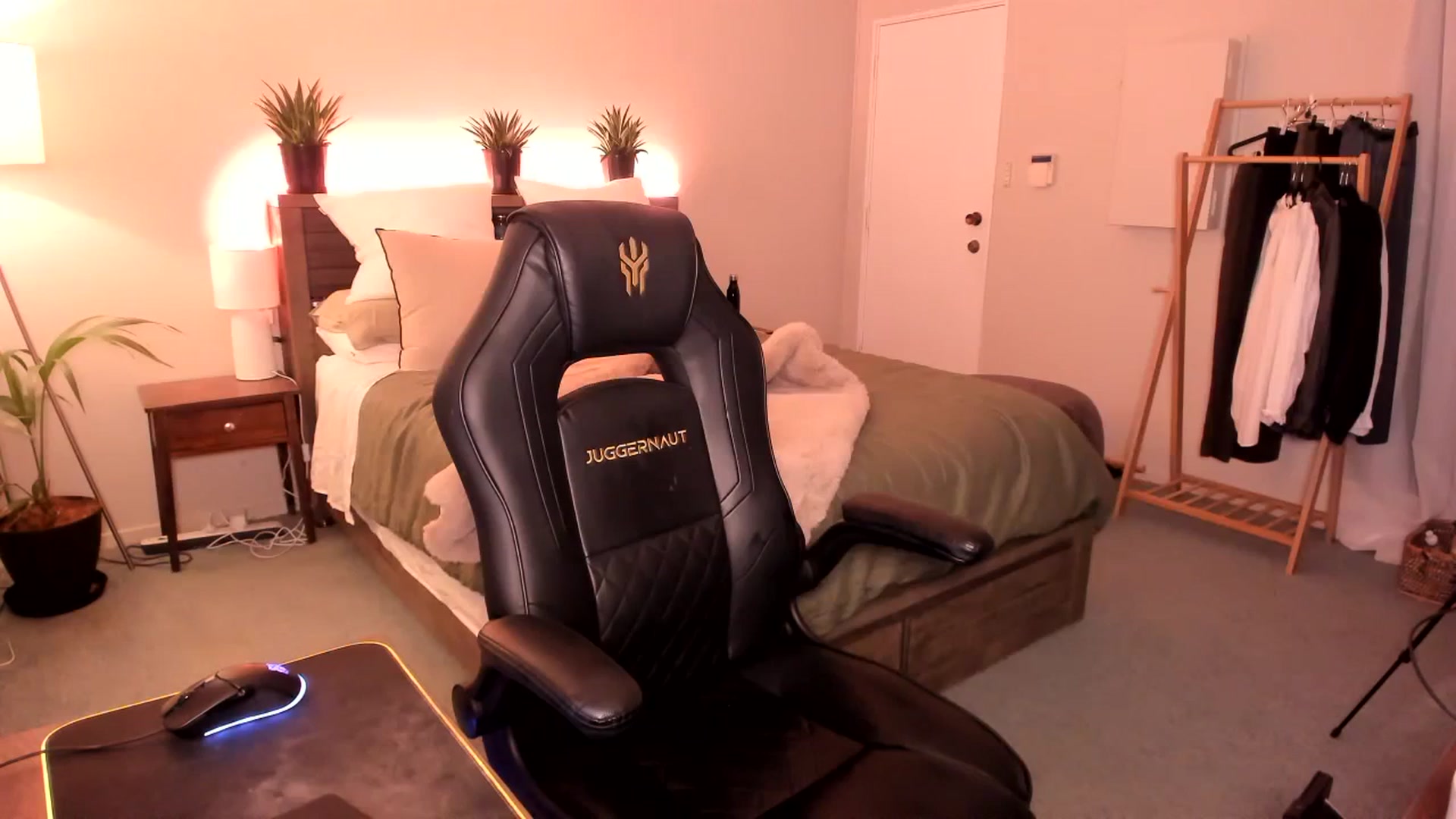 Gallery image thumbnail from Alice_NZ's myfreecams stream on, 10/13/2023, 07:58 image 13 of 20