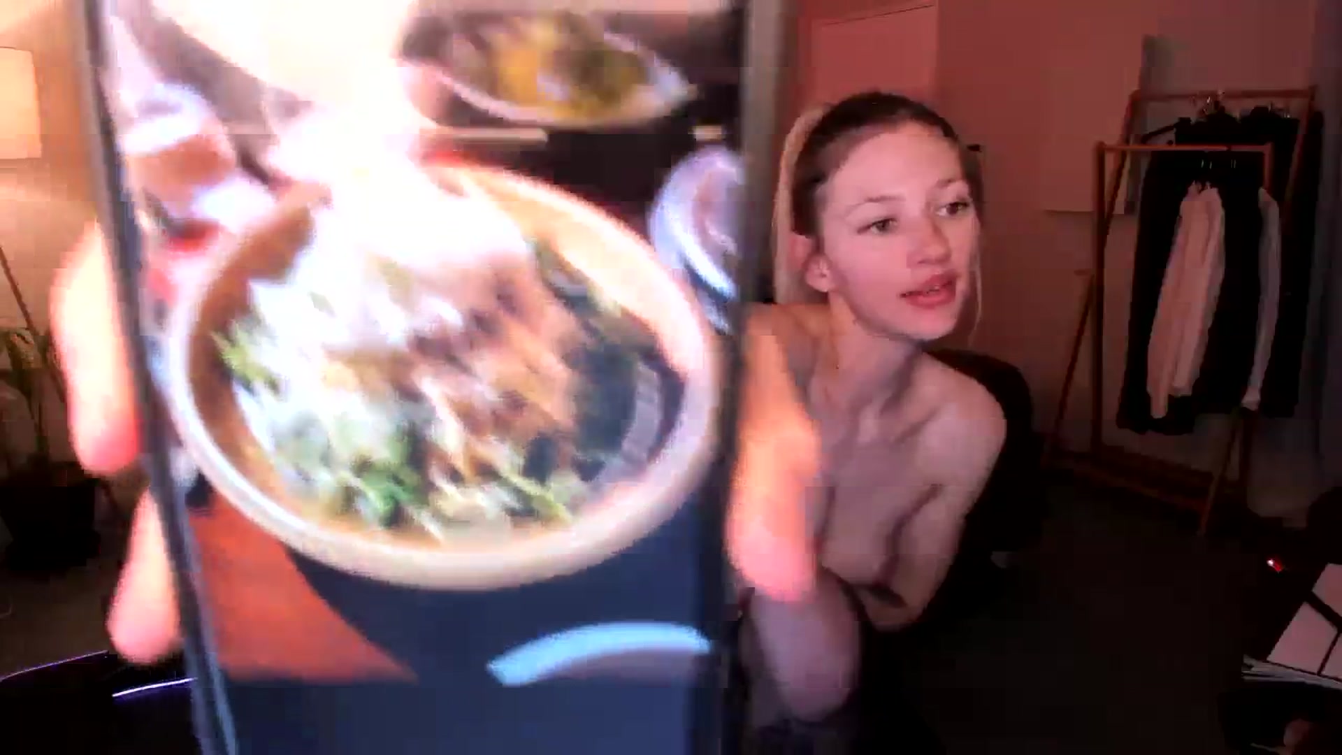 Gallery image thumbnail from Alice_NZ's myfreecams stream on, 10/14/2023, 08:25 image 3 of 20