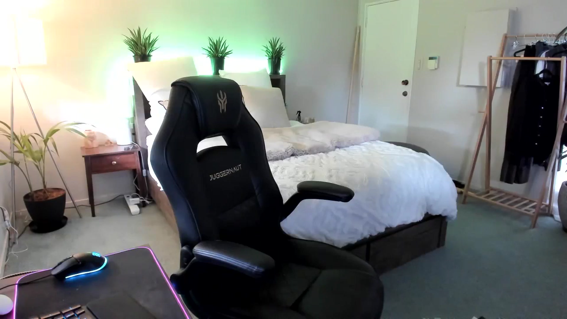 Gallery image thumbnail from Alice_NZ's myfreecams stream on, 11/14/2023, 02:15 image 11 of 20
