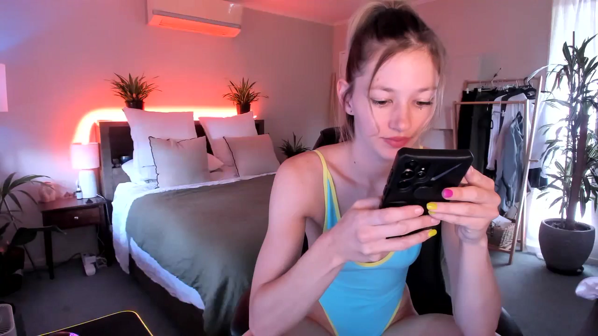 Gallery image thumbnail from Alice_NZ's myfreecams stream on, 02/18/2024, 01:34 image 7 of 20