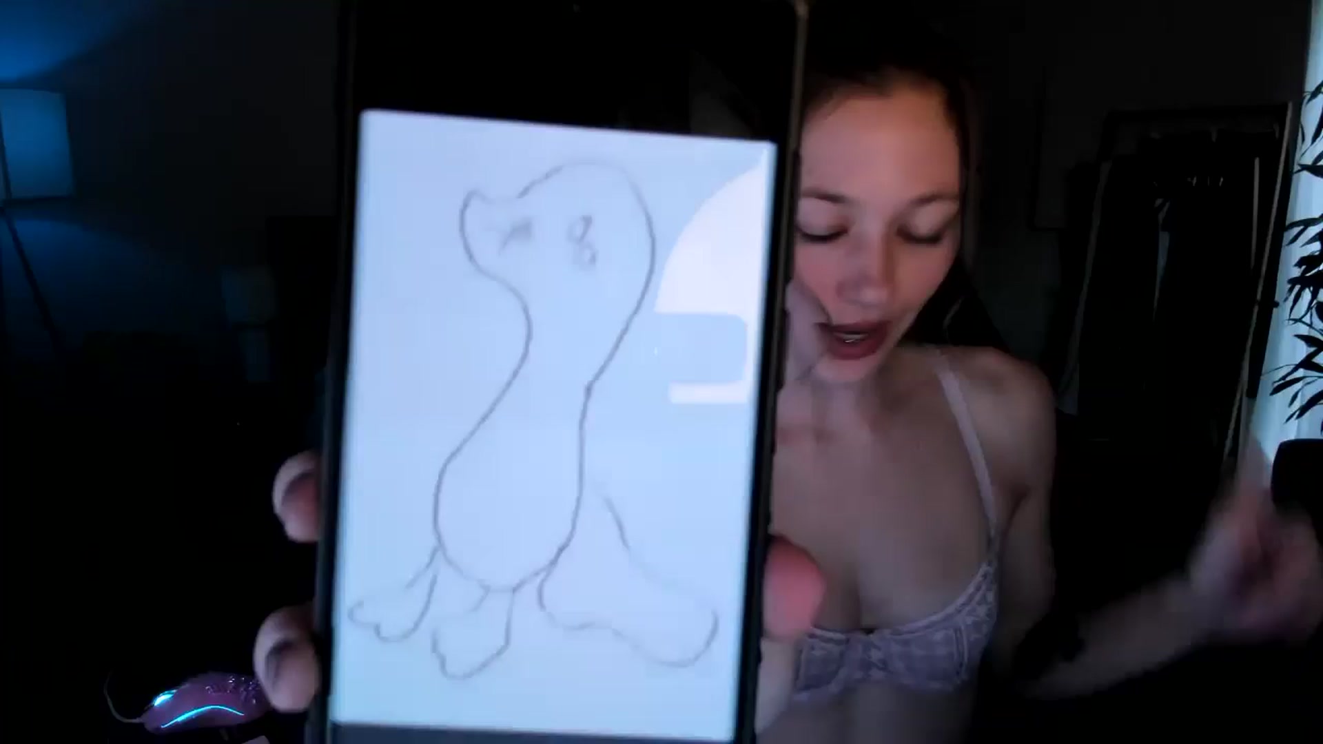Gallery image thumbnail from Alice_NZ's myfreecams stream on, 04/21/2024, 03:19 image 10 of 20