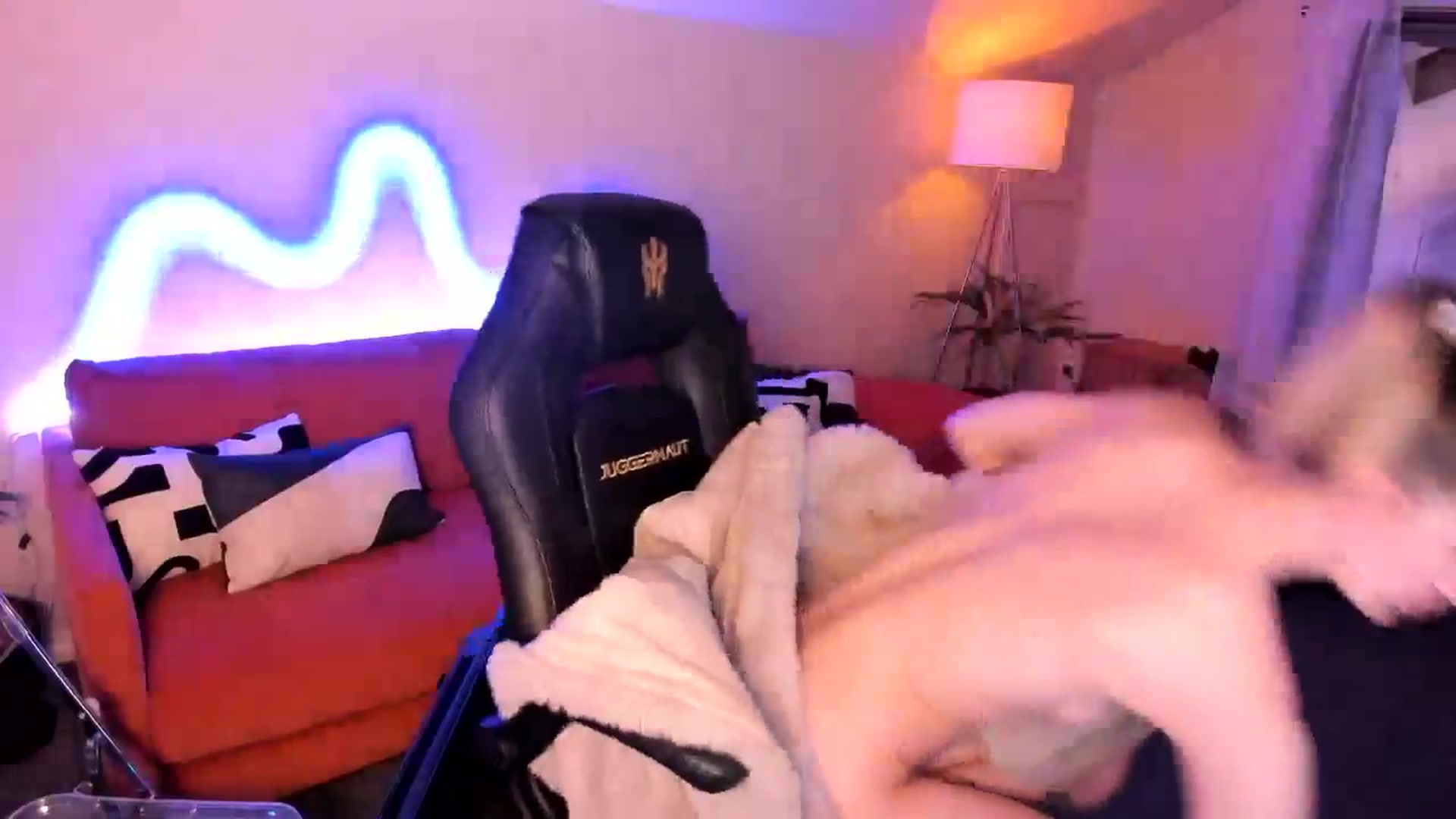 Gallery image thumbnail from Alice_NZ's myfreecams stream on, 07/19/2024, 06:51 image 20 of 20