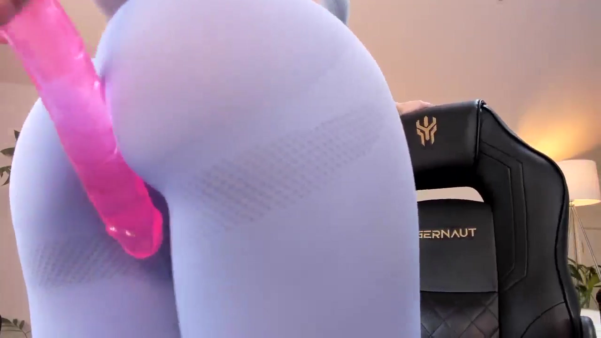 Gallery image thumbnail from Alice_NZ's myfreecams stream on, 08/15/2024, 03:07 image 6 of 20