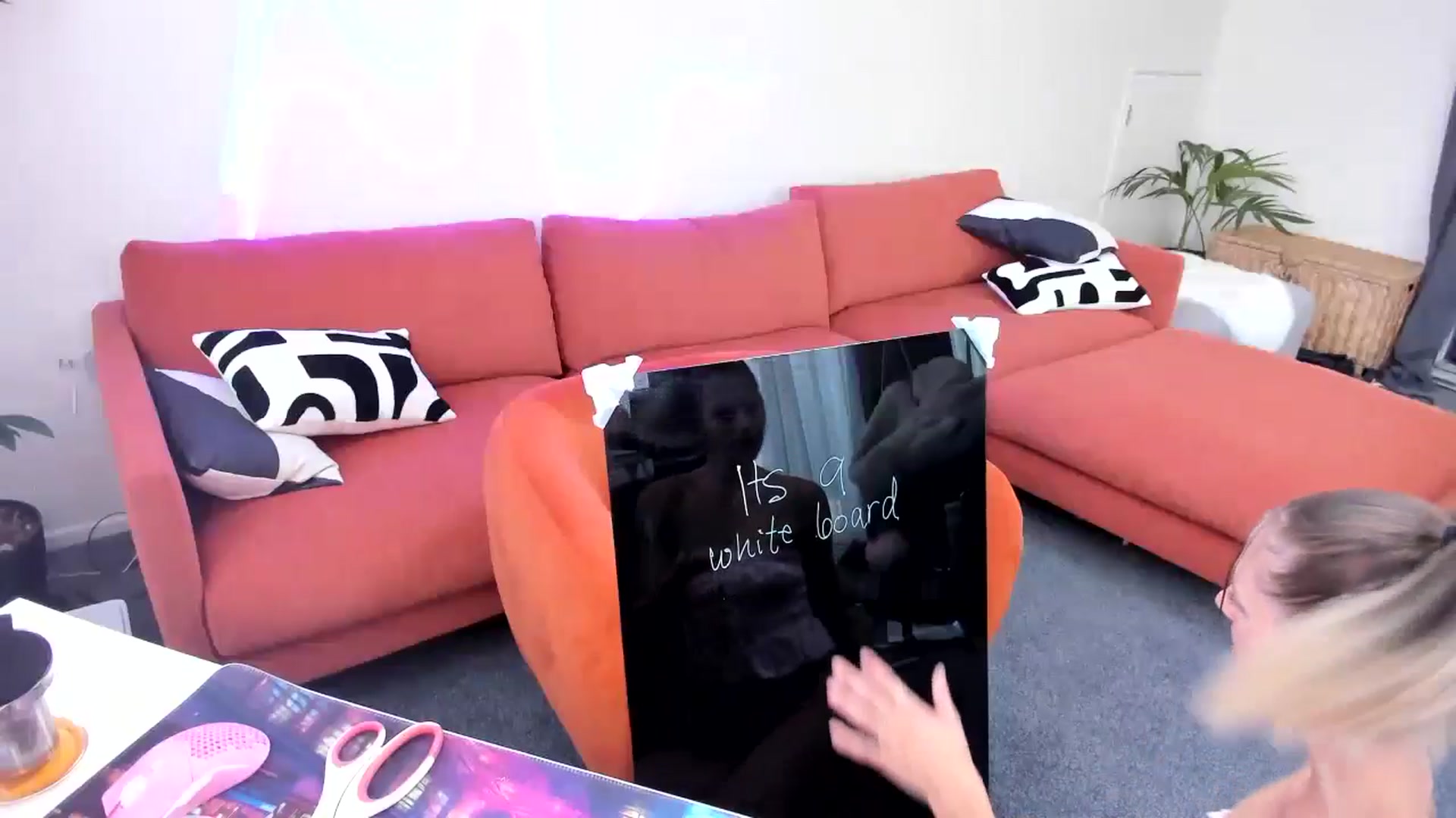 Gallery image thumbnail from Alice_NZ's myfreecams stream on, 11/07/2024, 06:41 image 4 of 20